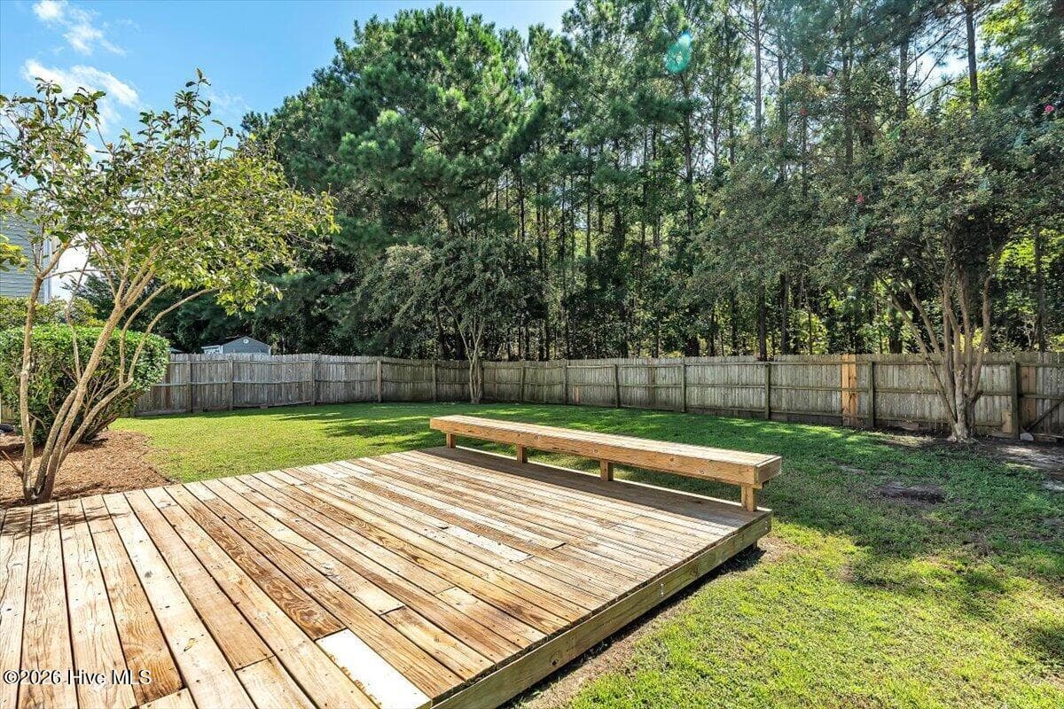 Single Family Residence at 118 Crooked Run Drive, New Bern, NC 28560, photo 37 of 49