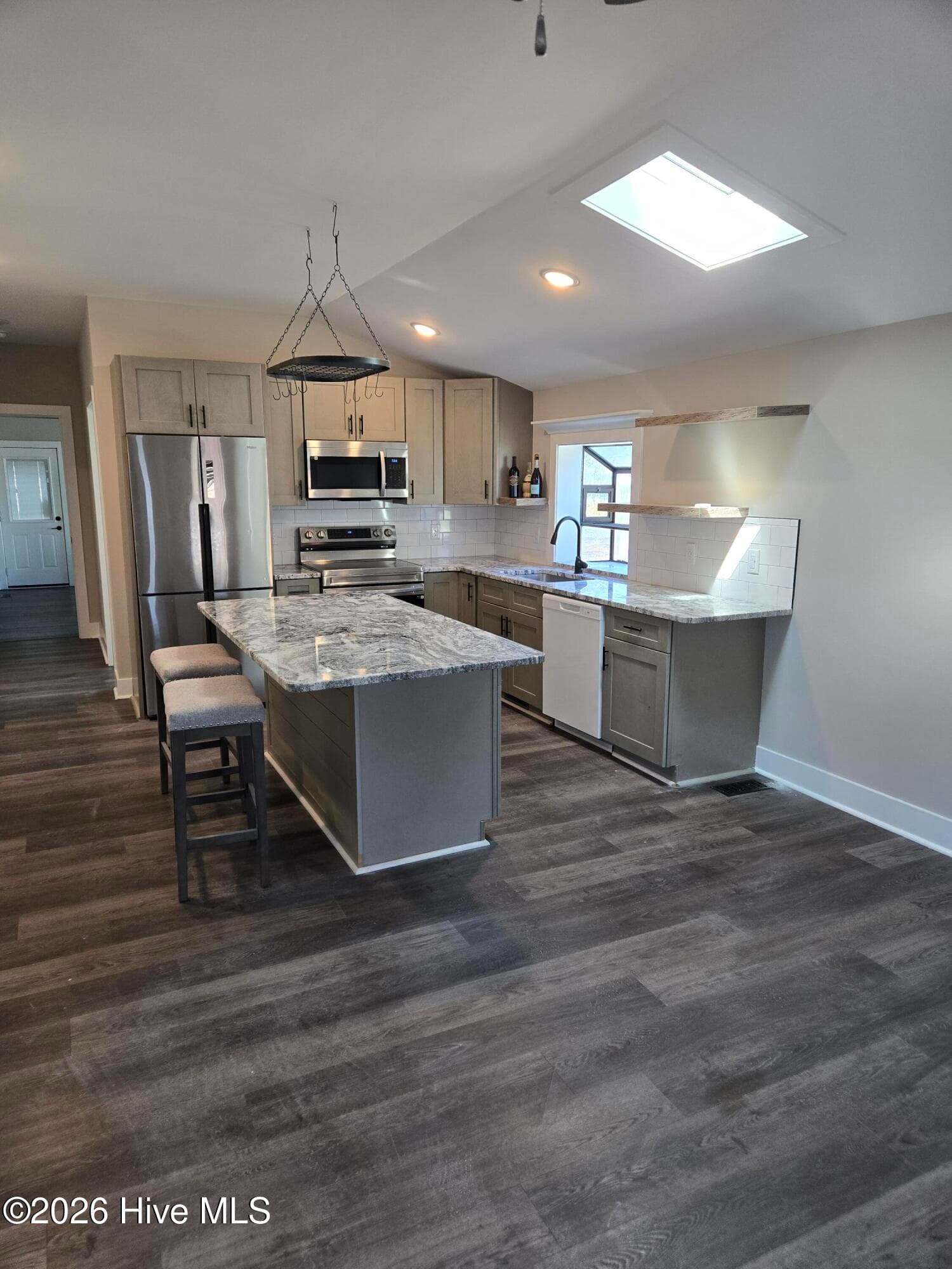 Single Family Residence at 676 Oakwood Drive SW, Supply, NC 28462, photo 4 of 4
