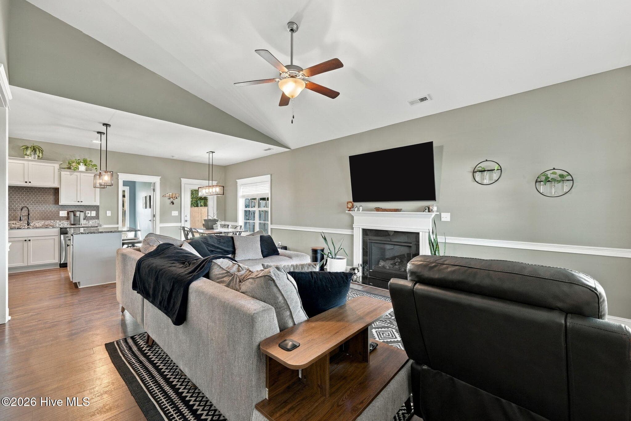 Single Family Residence at 101 Jones Farm Road, New Bern, NC 28560, photo 6 of 43