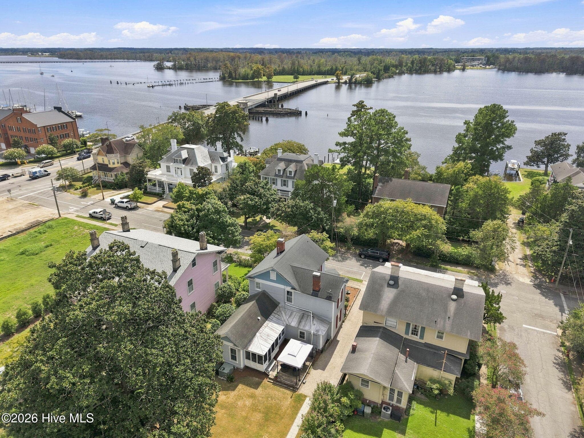 Single Family Residence at 524 W Main Street, Washington, NC 27889, photo 16 of 72
