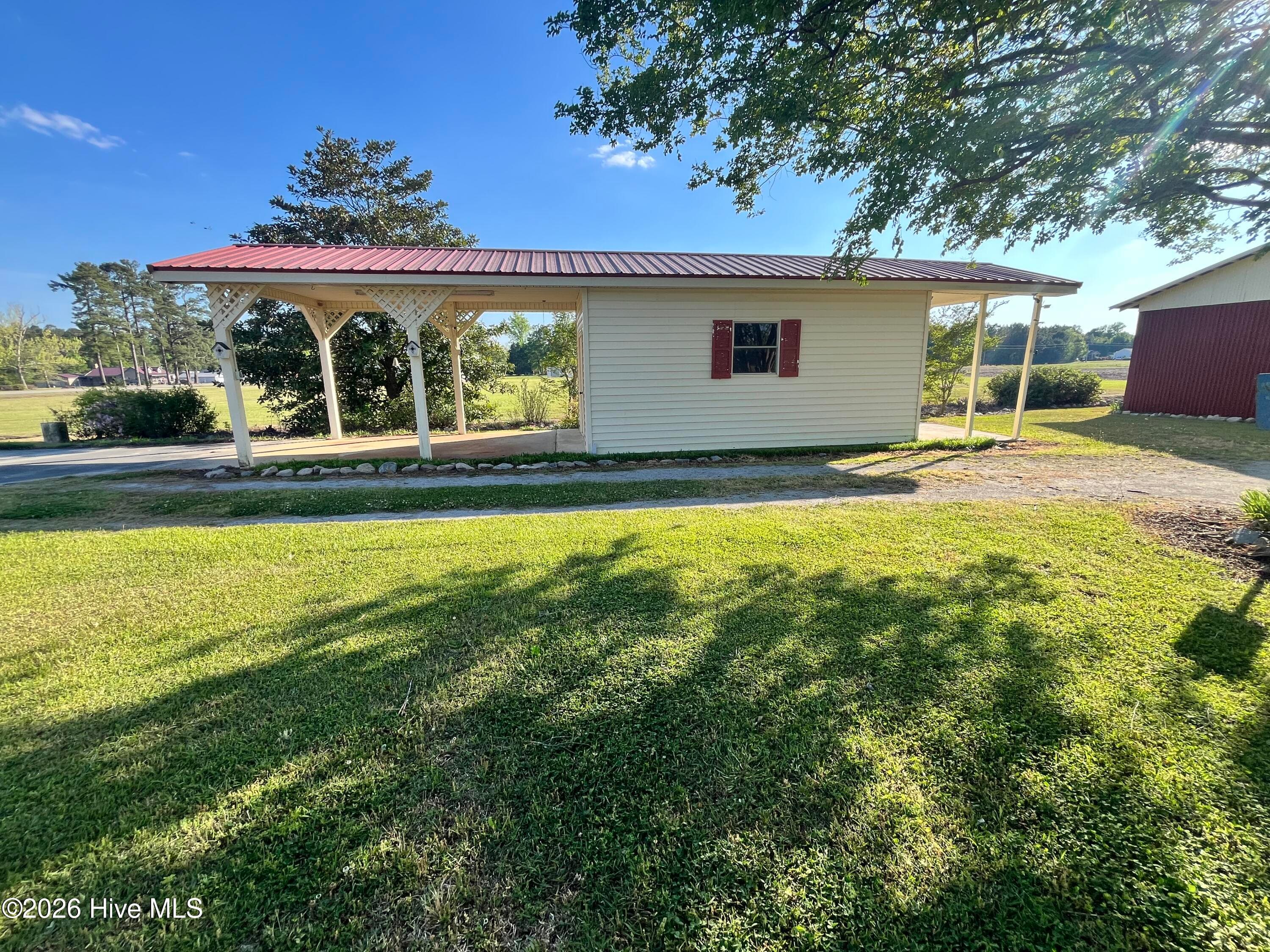 Single Family Residence at 10762 James B. White Hwy S., Whiteville, NC 28472, Whiteville, photo 16 of 22