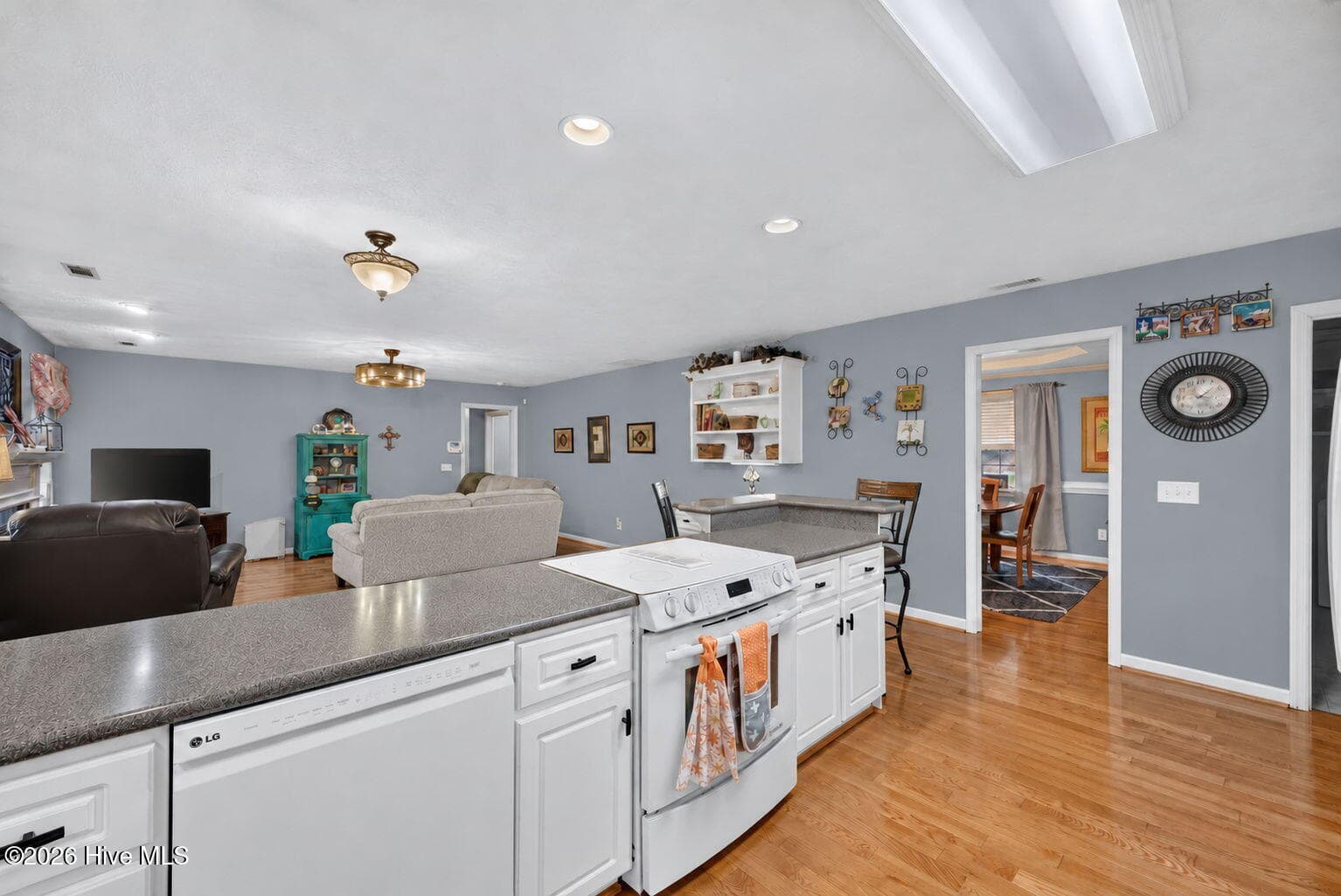 Single Family Residence at 113 Kalmia Circle, Aiken, SC 29801, photo 10 of 50