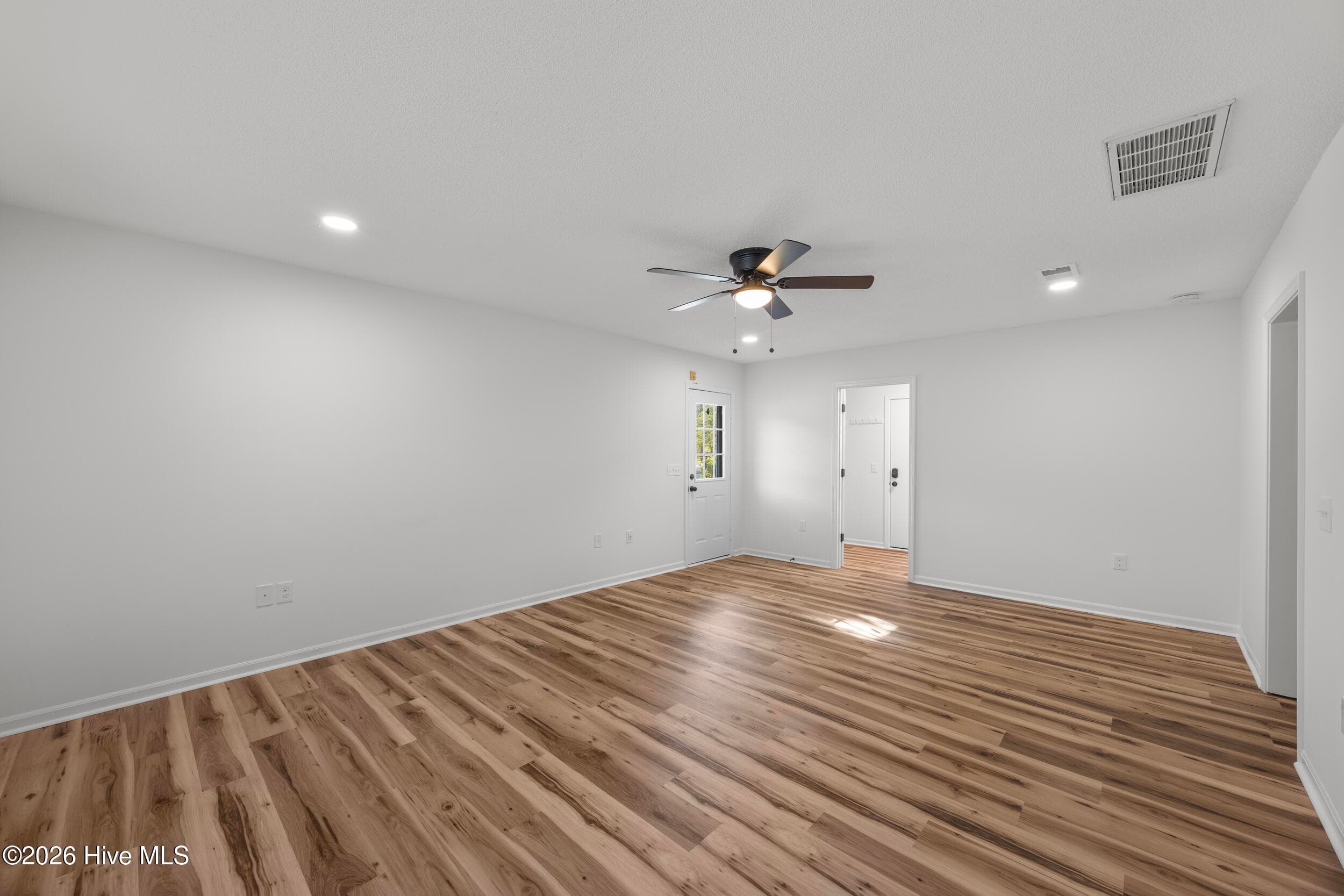 Single Family Residence at 1101 Hunting Ridge Road, Wilmington, NC 28412, photo 17 of 51