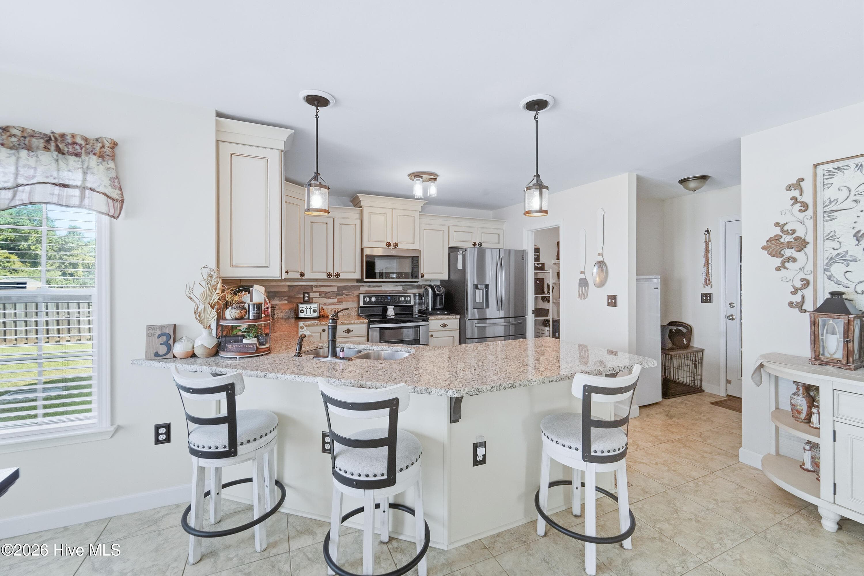 Single Family Residence at 109 Spring Leaf Lane, Jacksonville, NC 28540, photo 22 of 78