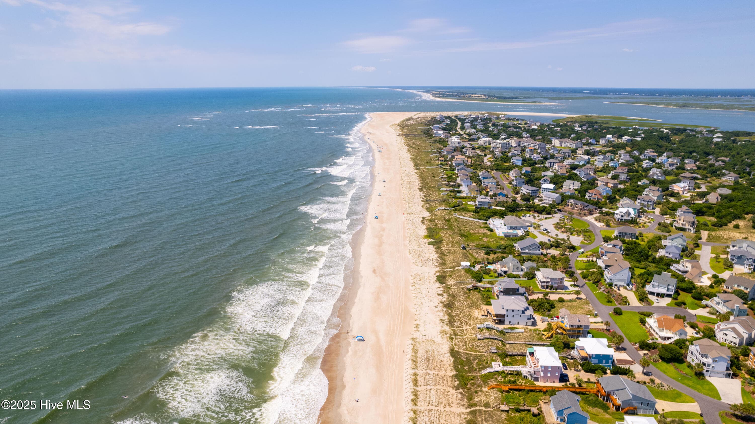 Single Family Residence at 320 Governor Safford Lane, Emerald Isle, NC 28594, photo 50 of 90