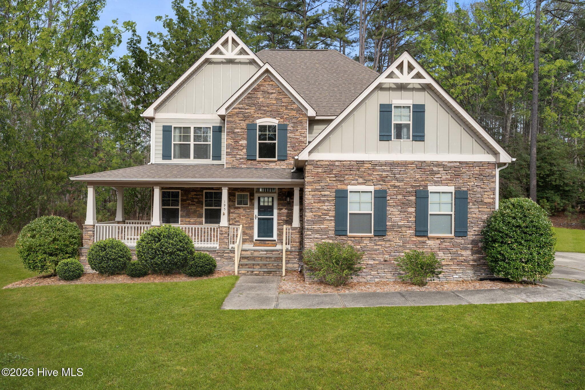 Single Family Residence at 195 Glenmoor Drive, Southern Pines, NC 28387, photo 2 of 67