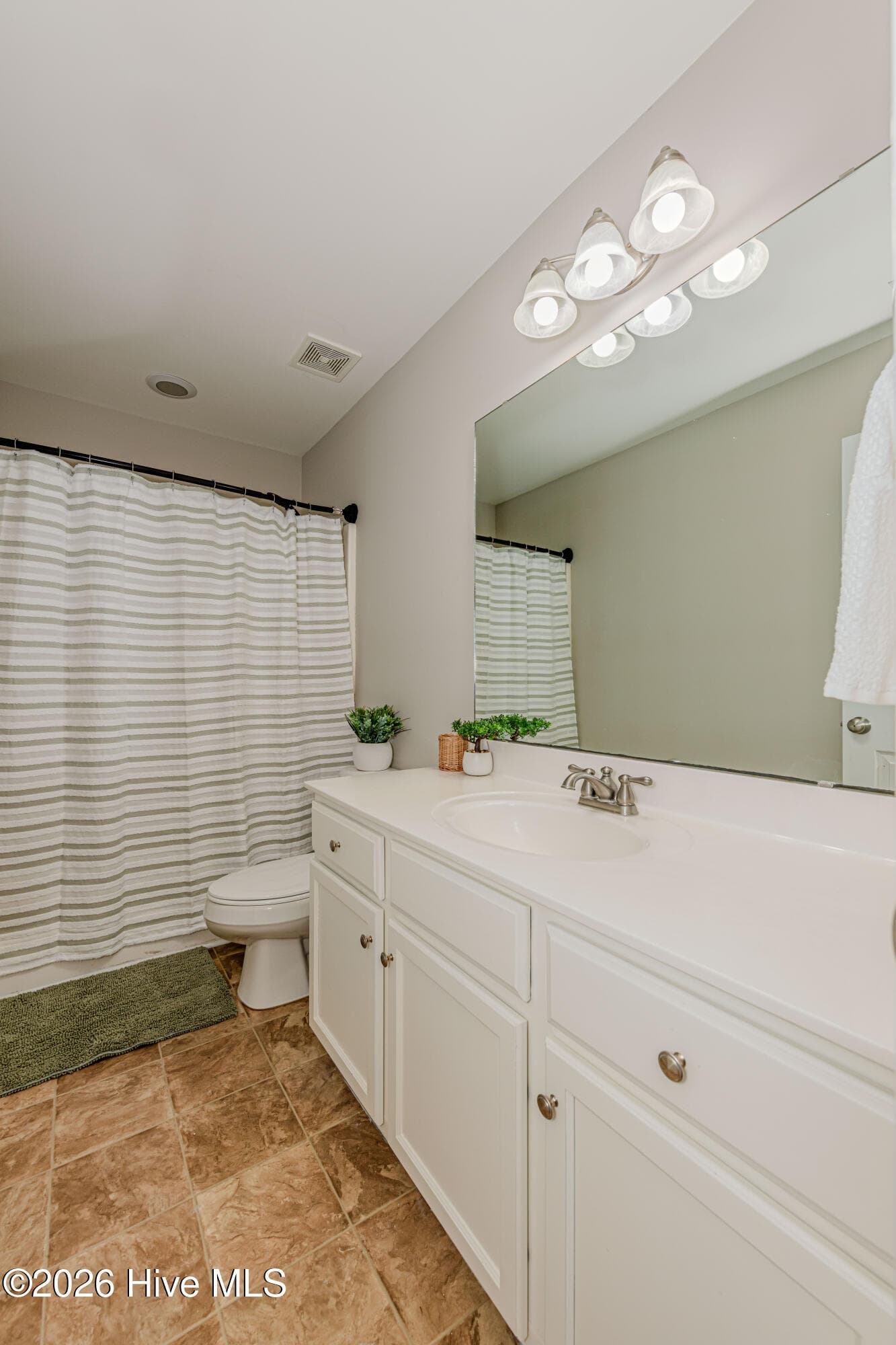 Single Family Residence at 673 Morris Landing Road, Holly Ridge, NC 28445, photo 6 of 9