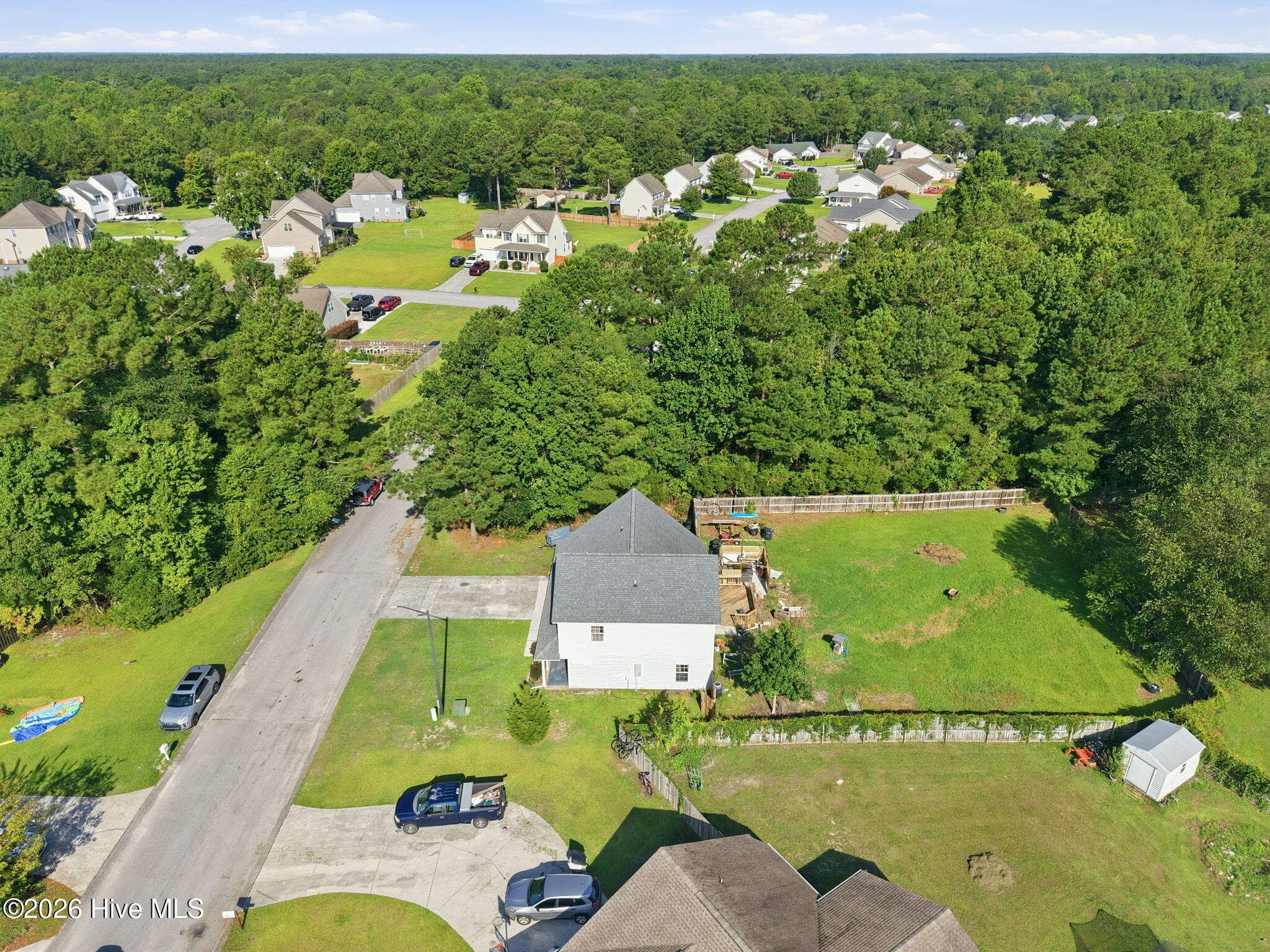 Single Family Residence at 116 Trailwood Drive, Hubert, NC 28539, photo 2 of 3