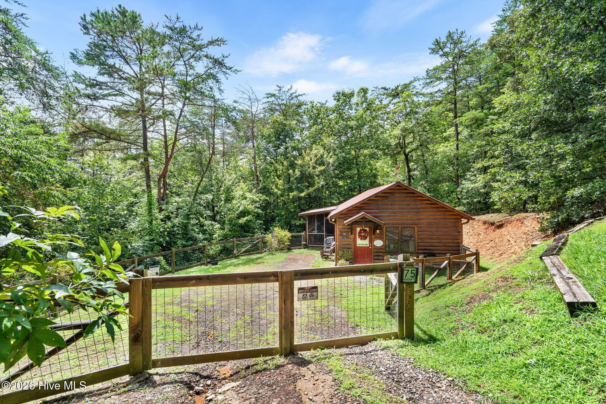 Single Family Residence at 75 Woodridge Trail, Murphy, NC 28906, photo 4 of 31