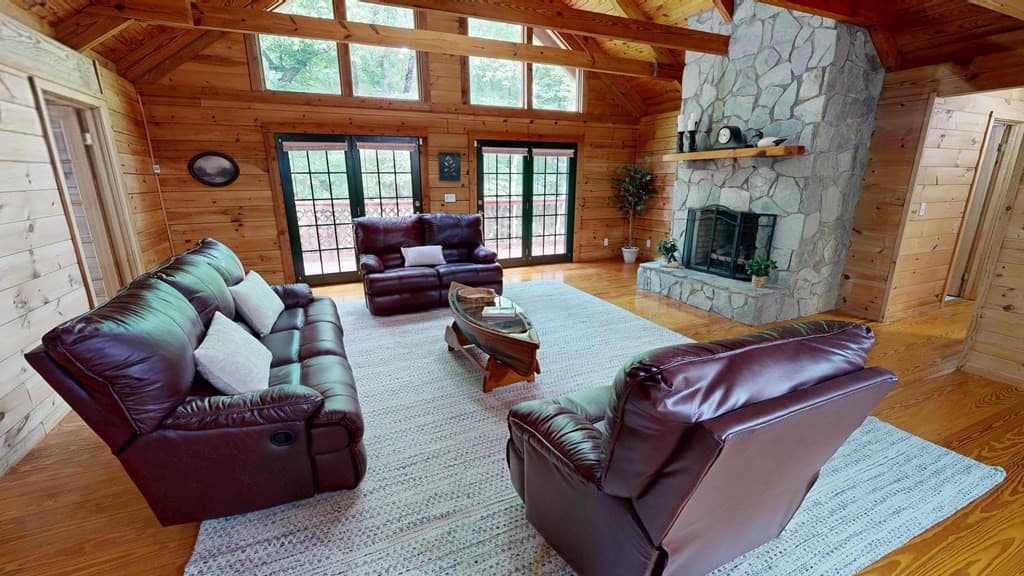 Single Family Residence at 118 Laurel Ridge Lane, Murphy, NC 28906, photo 4 of 32