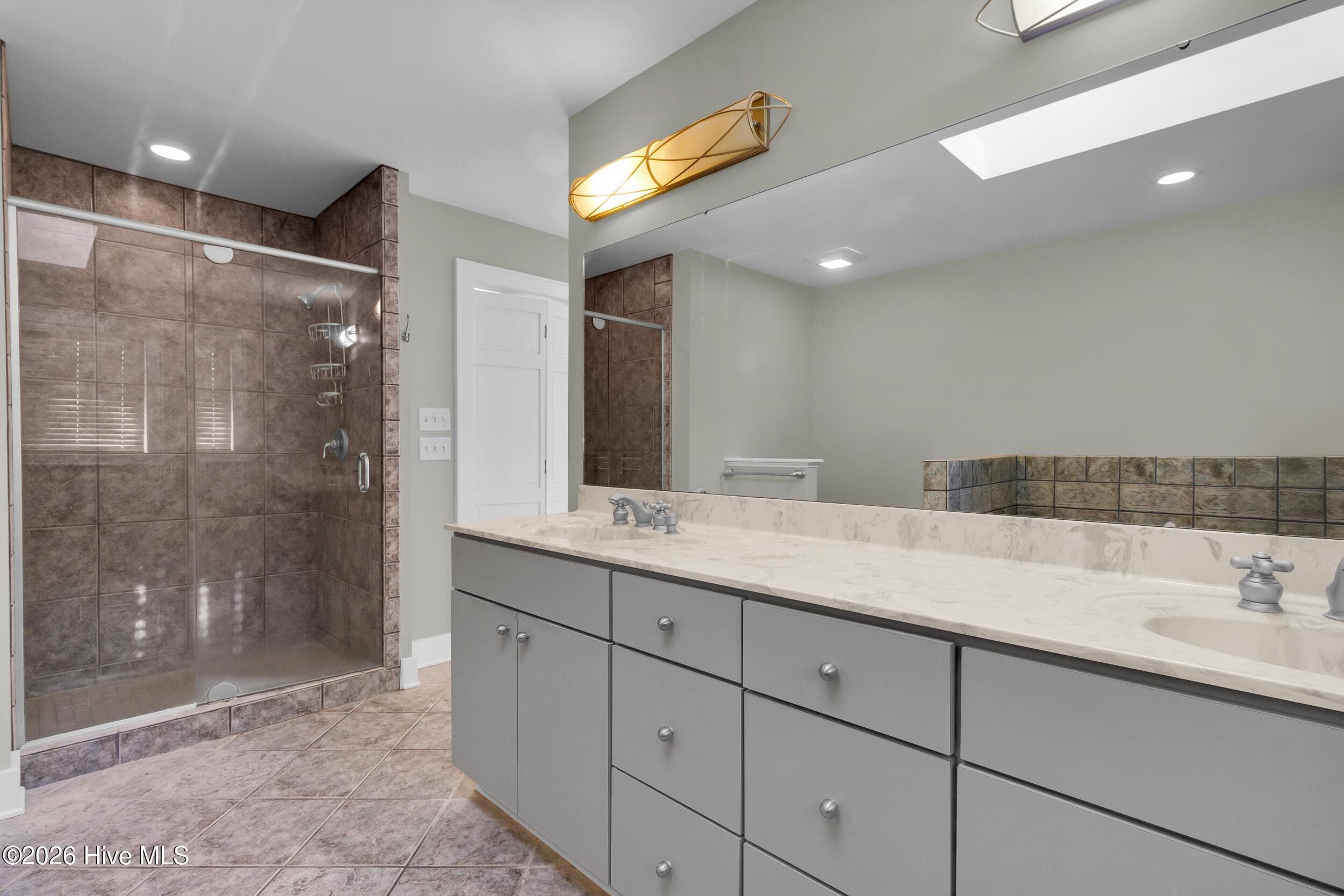 Owners Bathroom - 7000 Club House Drive, New Bern, NC 28562