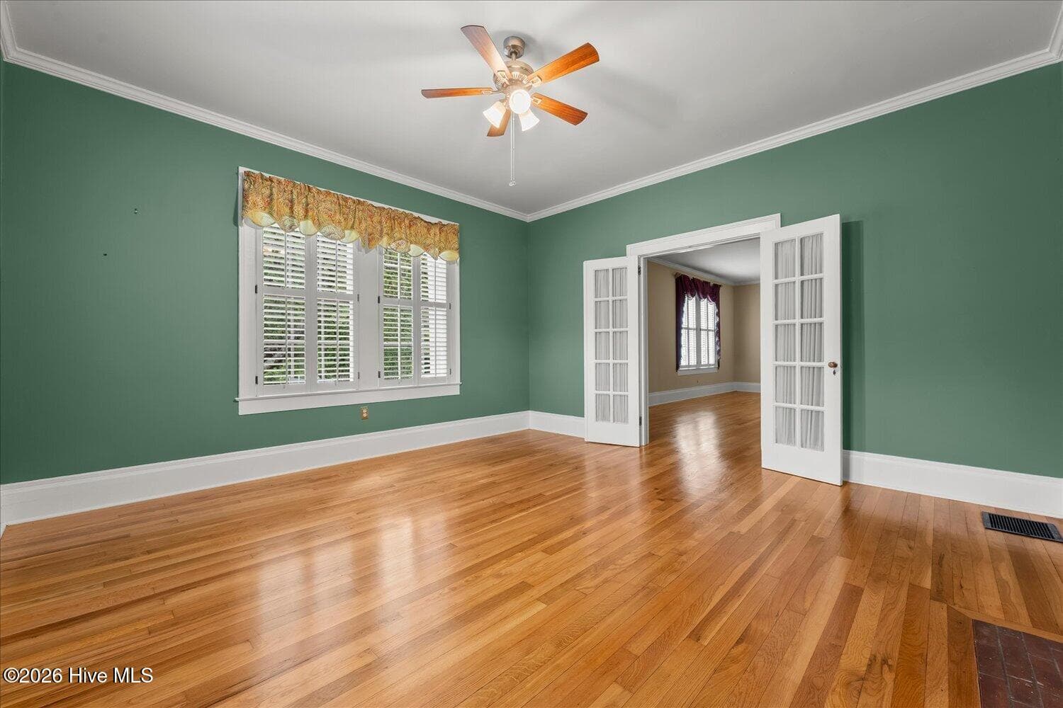 Single Family Residence at 216 S Laurel Avenue, Greensboro, GA 30642, photo 13 of 33