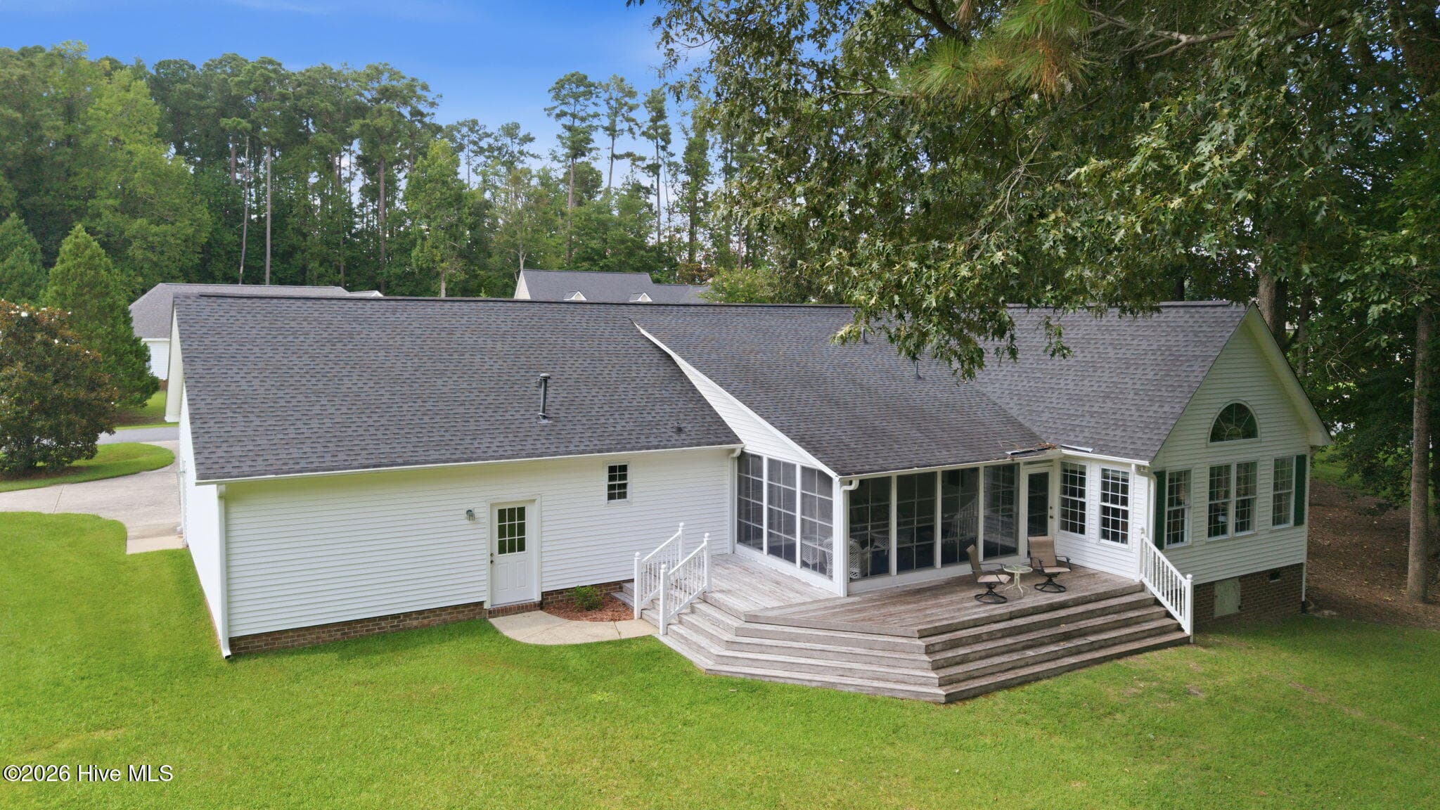 Single Family Residence at 101 Pamlico Place, Chocowinity, NC 27817, photo 9 of 57