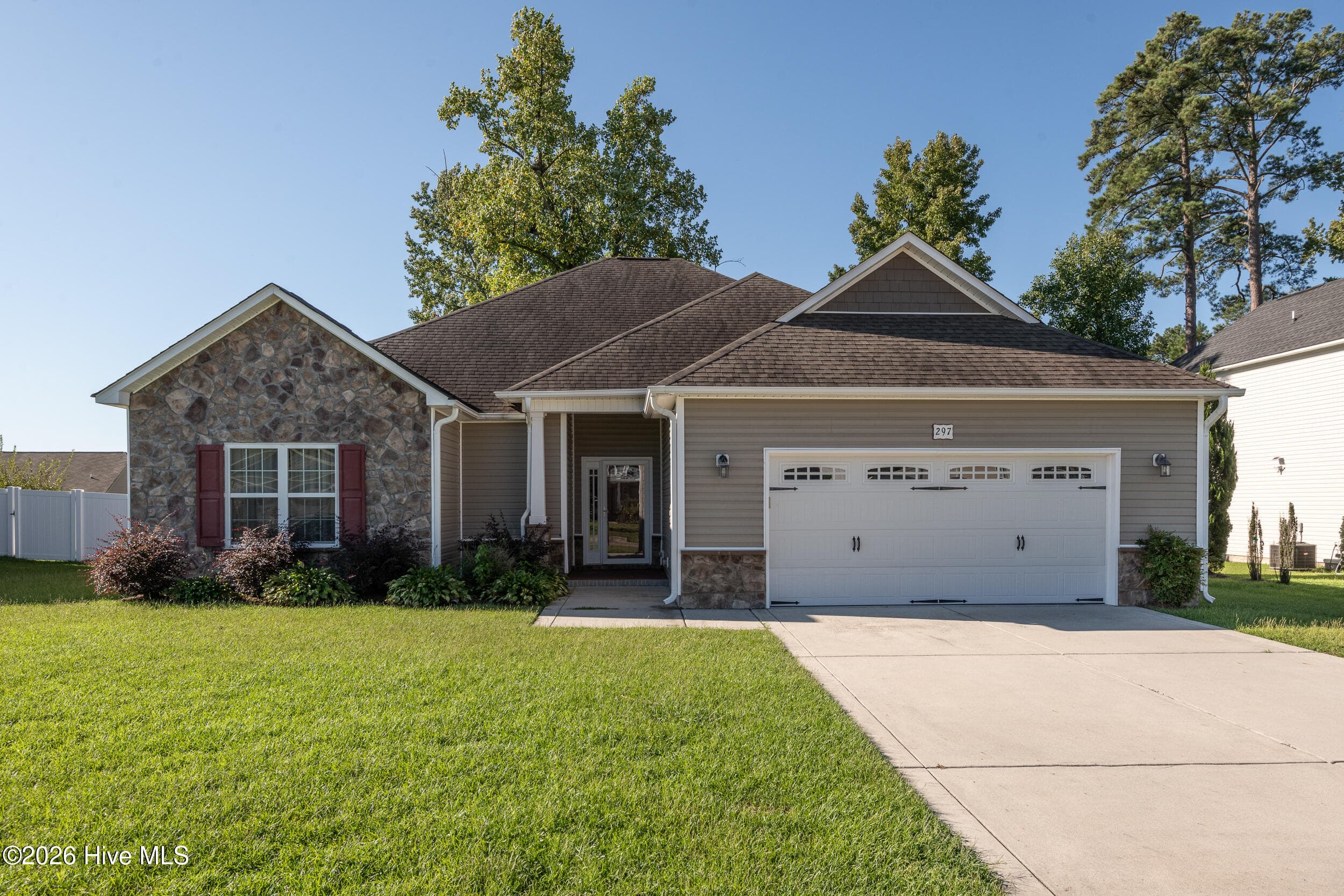 Single Family Residence at 297 Copper Creek Drive, Winterville, NC 28590, photo 7 of 52
