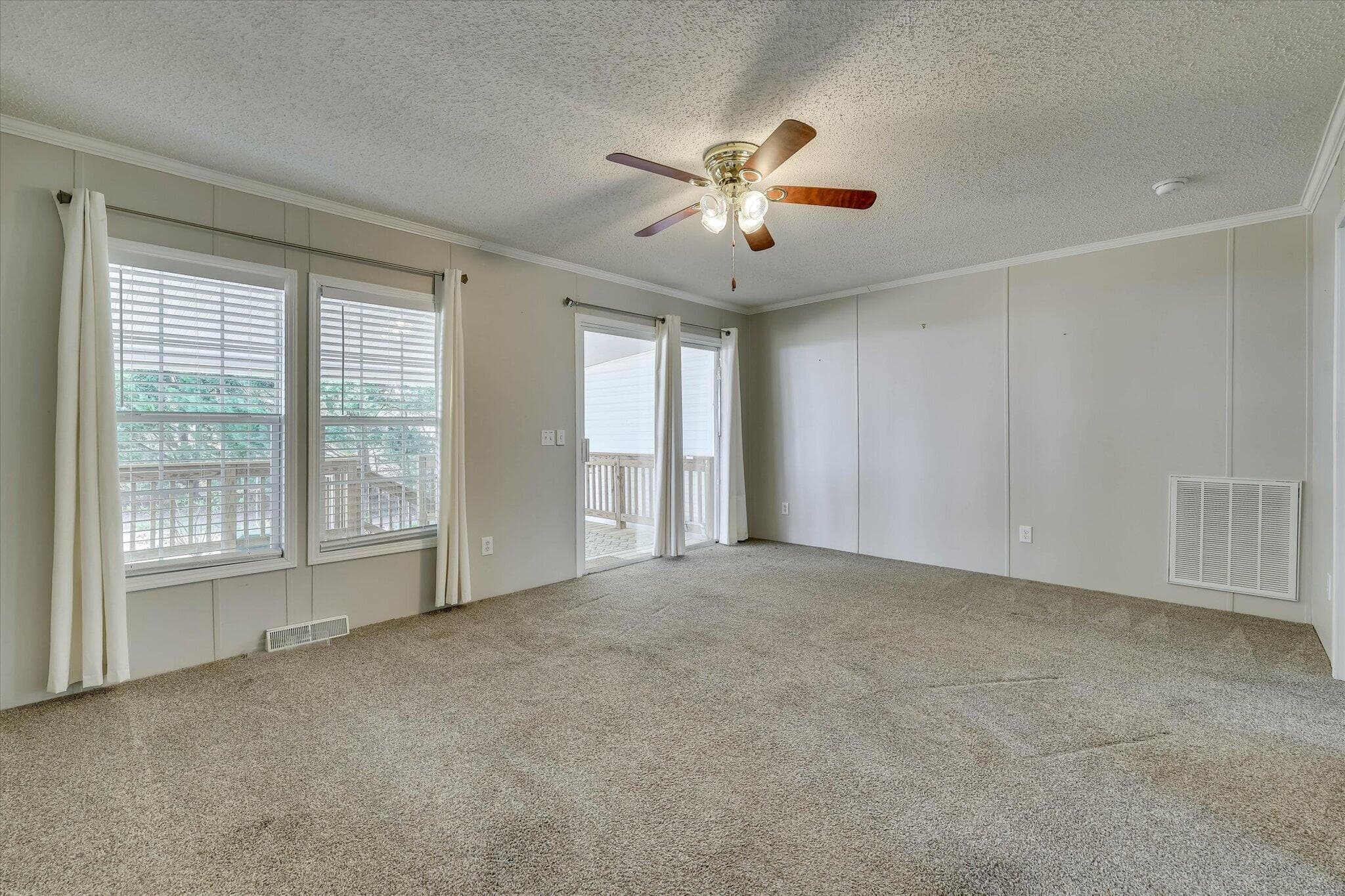 Manufactured Home at 111 Sheldon Drive, Martinez, GA 30907, photo 16 of 39