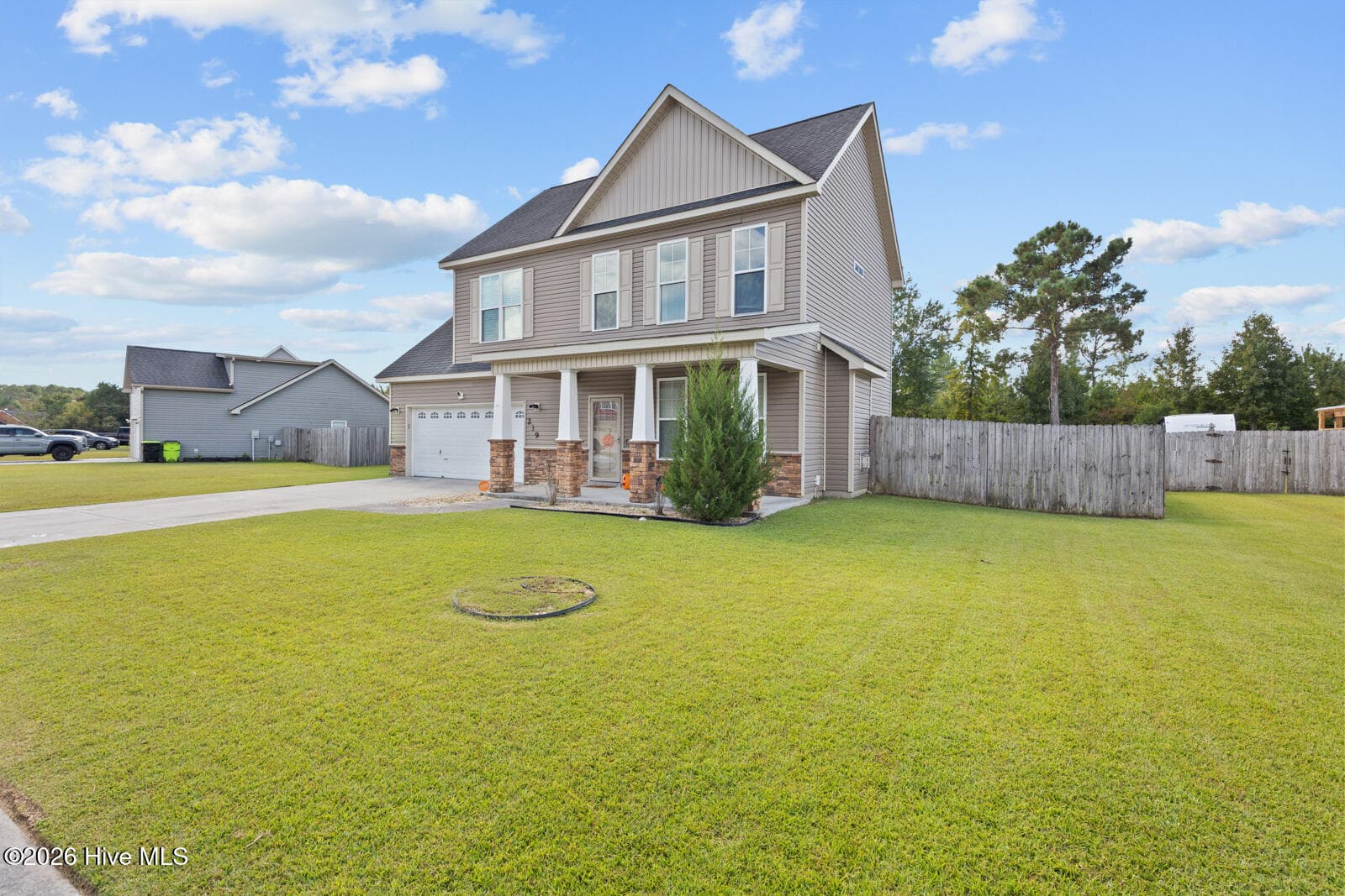 Single Family Residence at 219 Hidden Oaks Drive, Jacksonville, NC 28546, photo 3 of 29