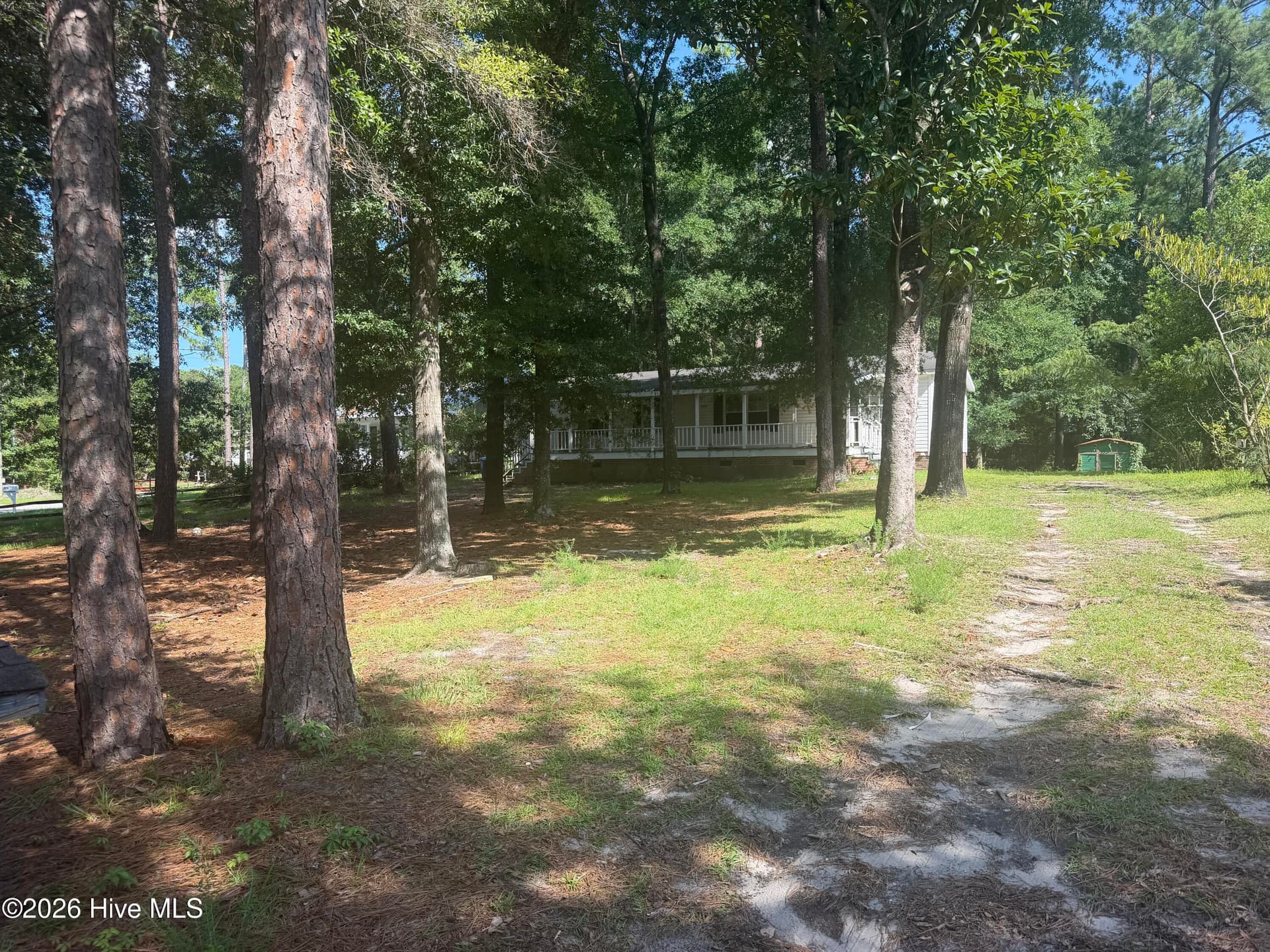Manufactured Home at 5596 Sycamore Street, Wilmington, NC 28403, photo 2 of 4