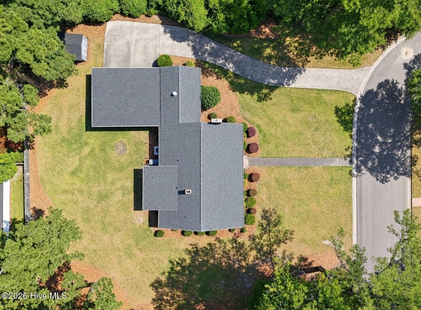 Single Family Residence at 1306 Summit Avenue, Washington, NC 27889, photo 4 of 40