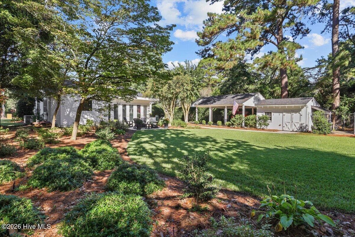 Single Family Residence at 1107 Carey Road, Kinston, NC 28501, photo 7 of 53