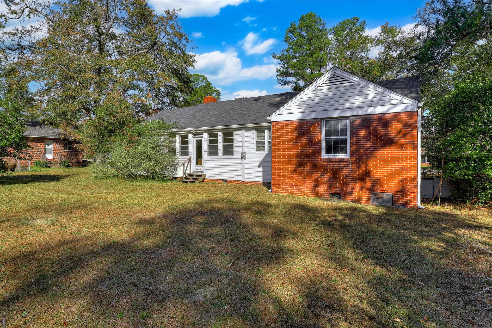 Single Family Residence at 2718 Lakewood Drive, Augusta, GA 30904, photo 2 of 2