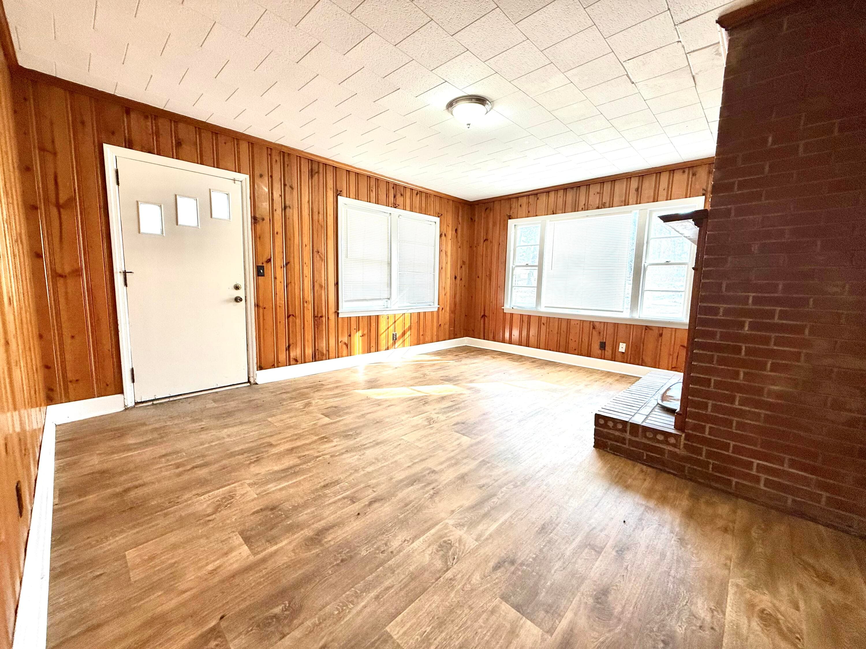 Duplex at 168 Rivers Circle, Thomson, GA 30824, photo 6 of 29