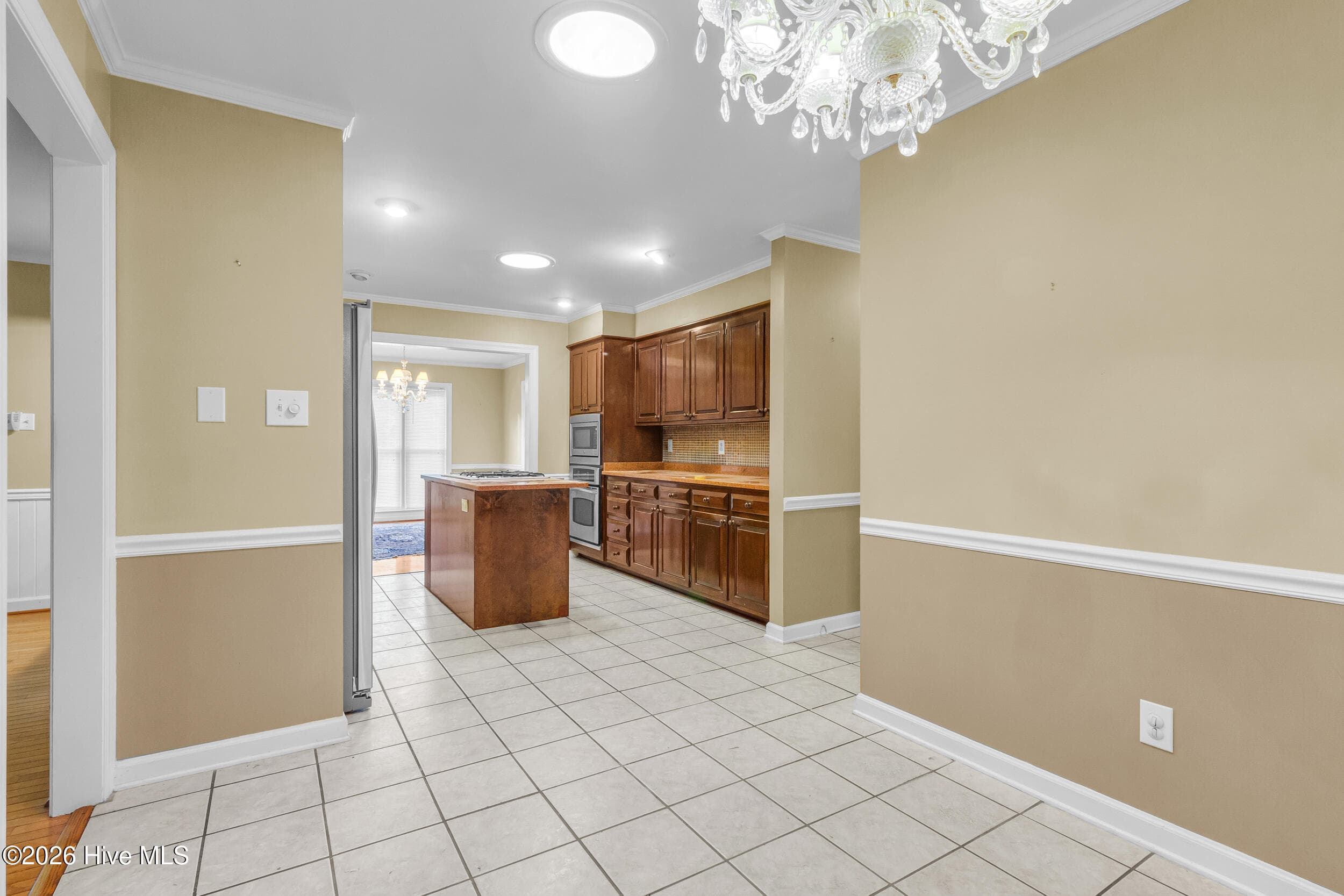 Single Family Residence at 2514 Hickory Street, New Bern, NC 28562, photo 12 of 33