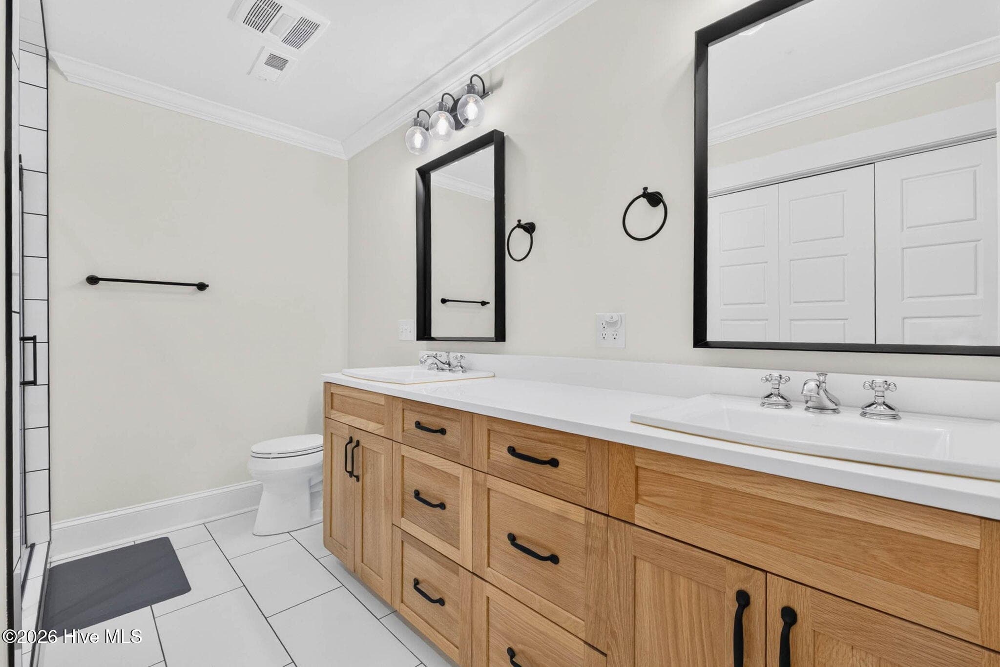 Primary Bath - 5933 Dutchman Creek Road, Southport, NC 28461