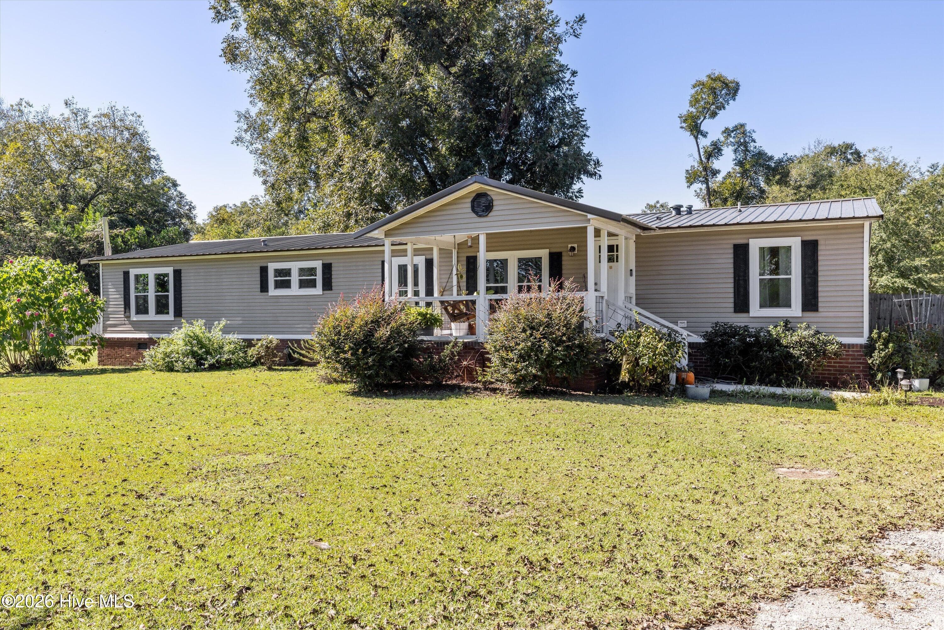 Manufactured Home at 370 Church Street, Blythe, GA 30805, photo 11 of 47
