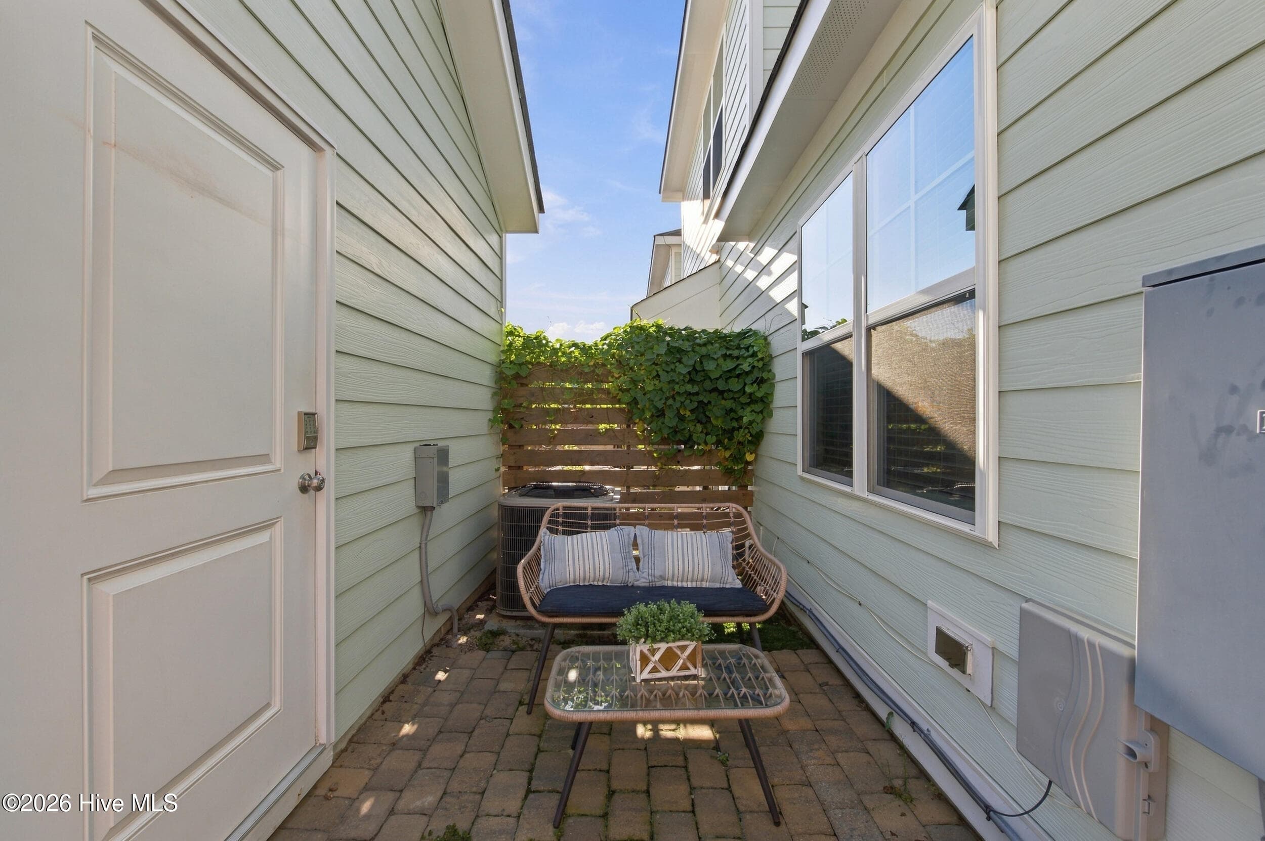 Townhouse at 927 Wharton Avenue, Wilmington, NC 28412, photo 22 of 32