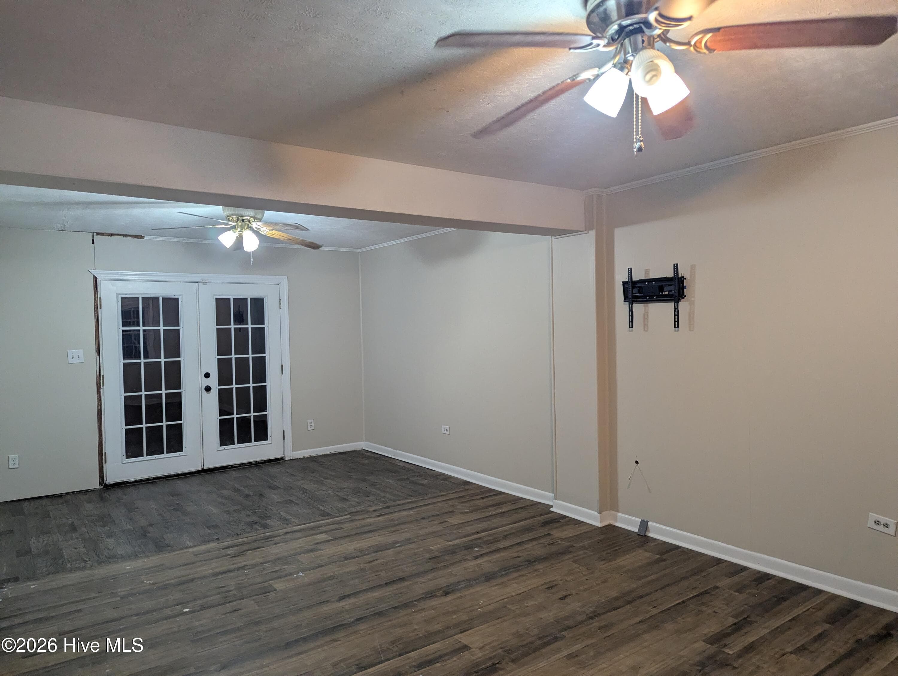 Single Family Residence at 1020 Riverside Circle, Spring Lake, NC 28390, photo 24 of 32