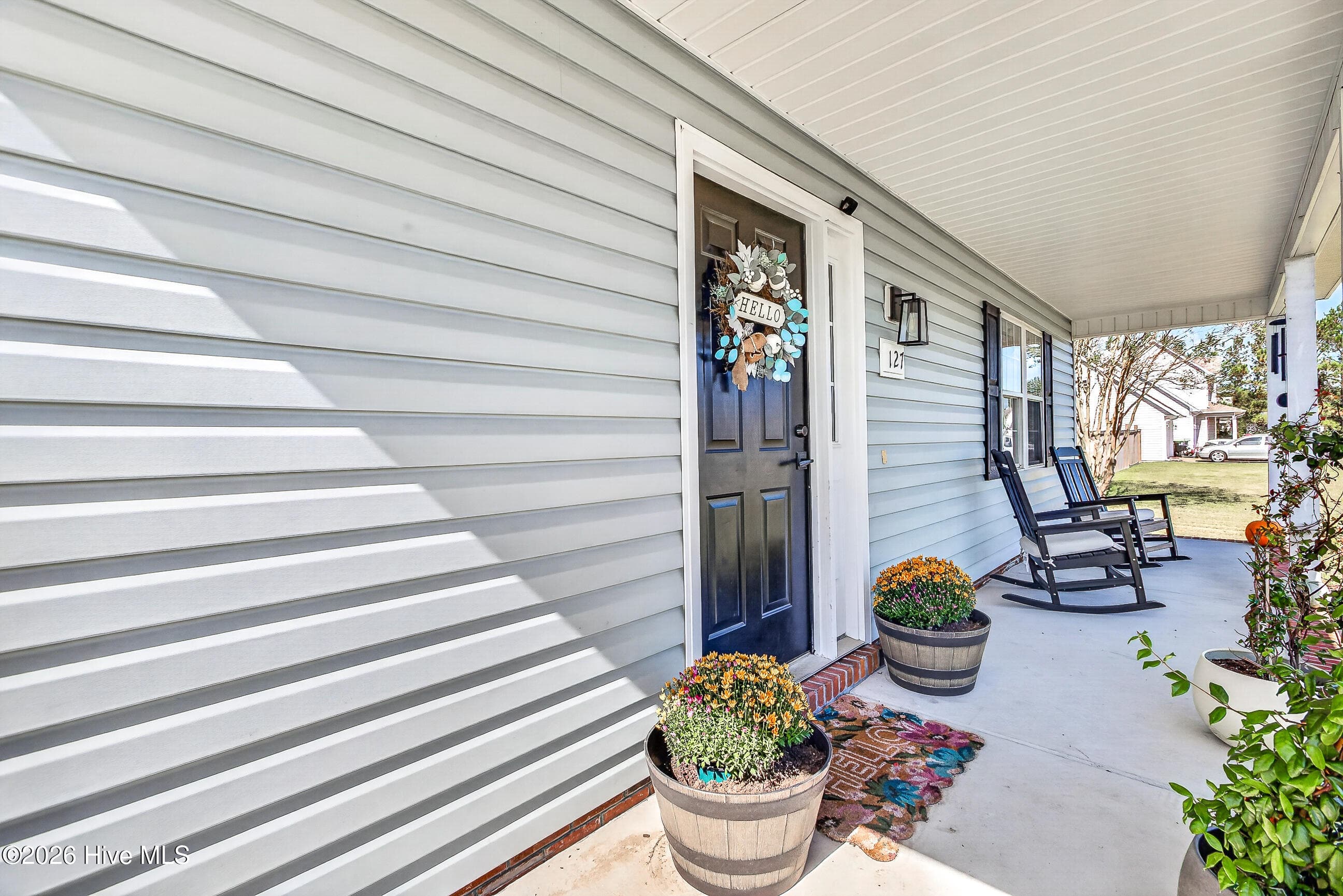Single Family Residence at 127 Hunt Drive, Hubert, NC 28539, photo 4 of 36