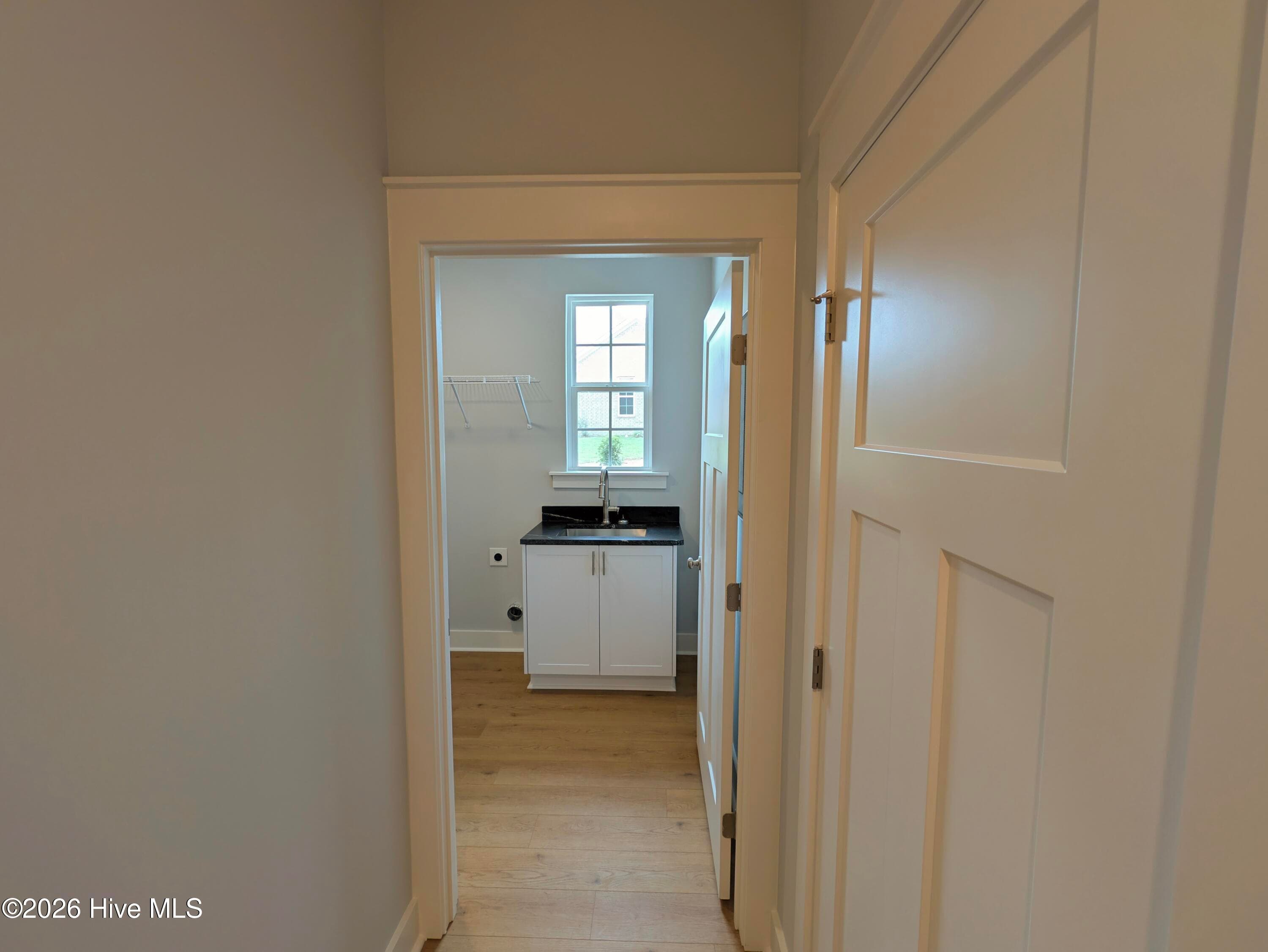 Laundry w/utility sink - 434 Longshadow Drive, Aiken, SC 29803