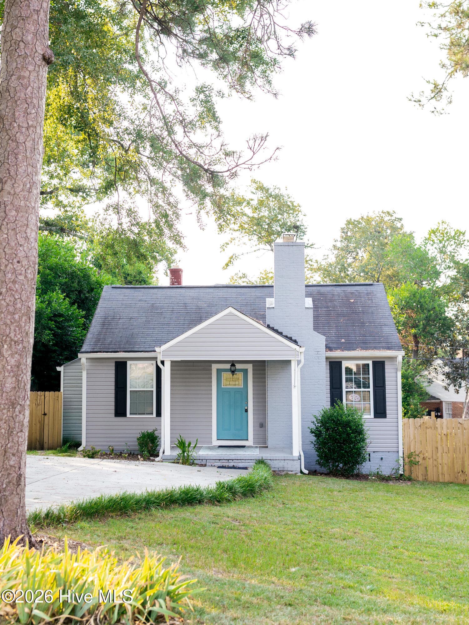 Single Family Residence at 1720 Oak Drive, Augusta, GA 30904, photo 2 of 23