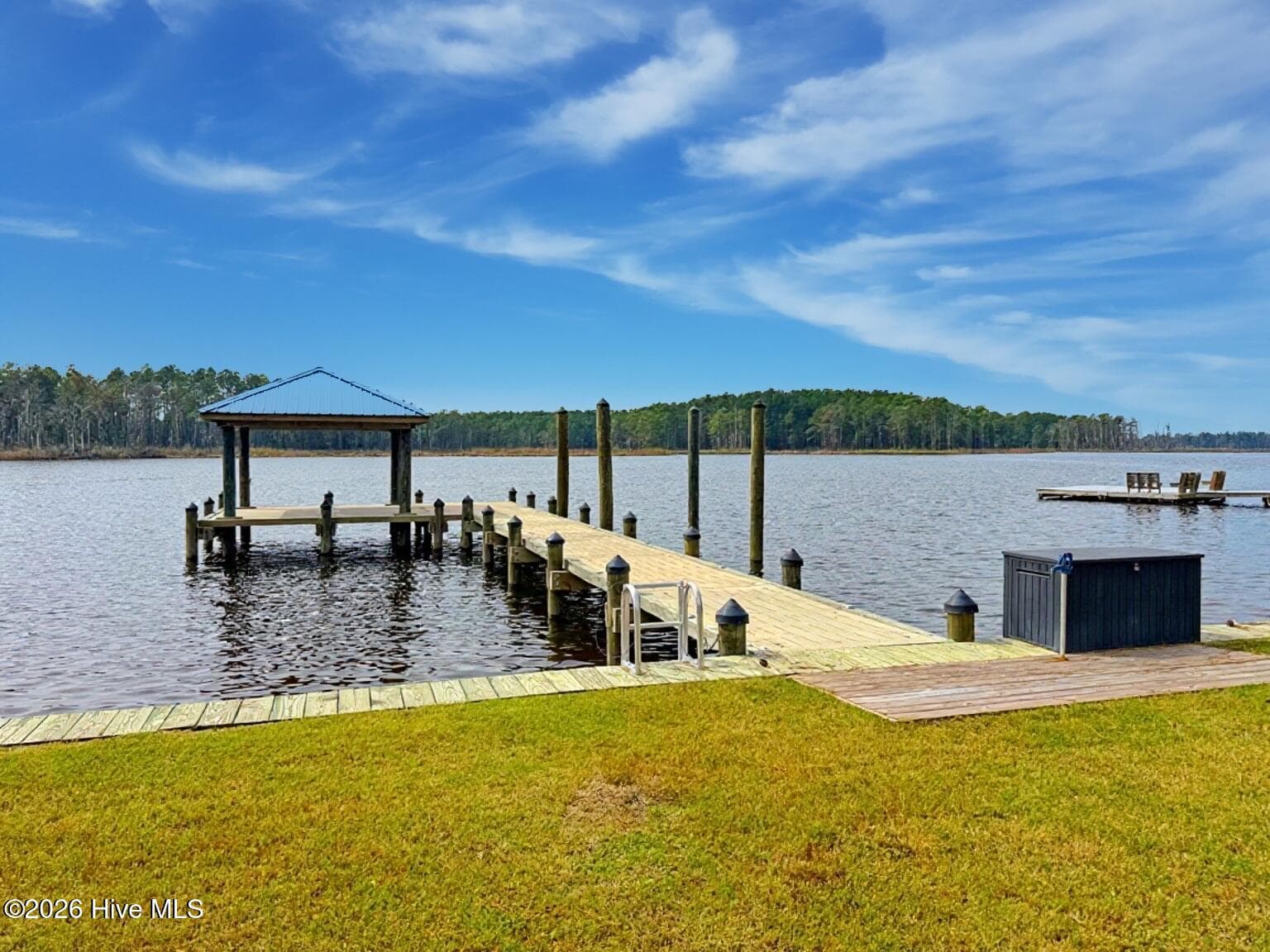 Single Family Residence at 122 Windy Point, Belhaven, NC 27810, photo 2 of 124