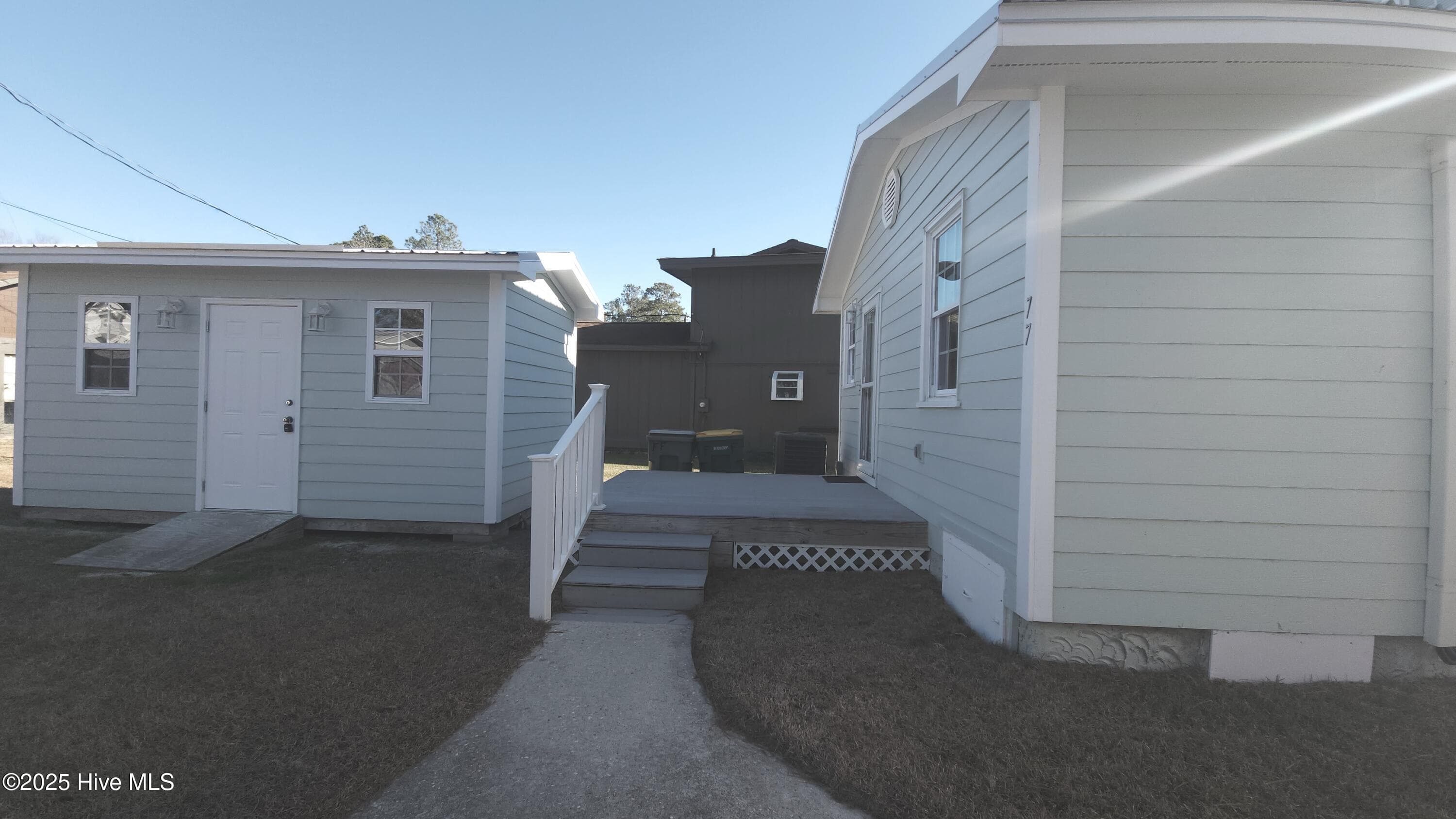 Single Family Residence at 77 Frye Landing, White Lake, NC 28337, photo 7 of 38