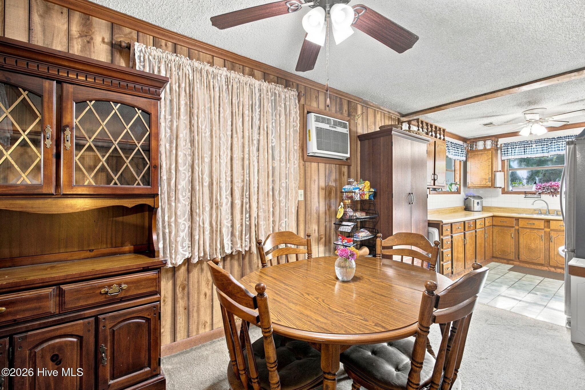 Single Family Residence at 502 Fourth Street S, Carolina Beach, NC 28428, photo 13 of 27