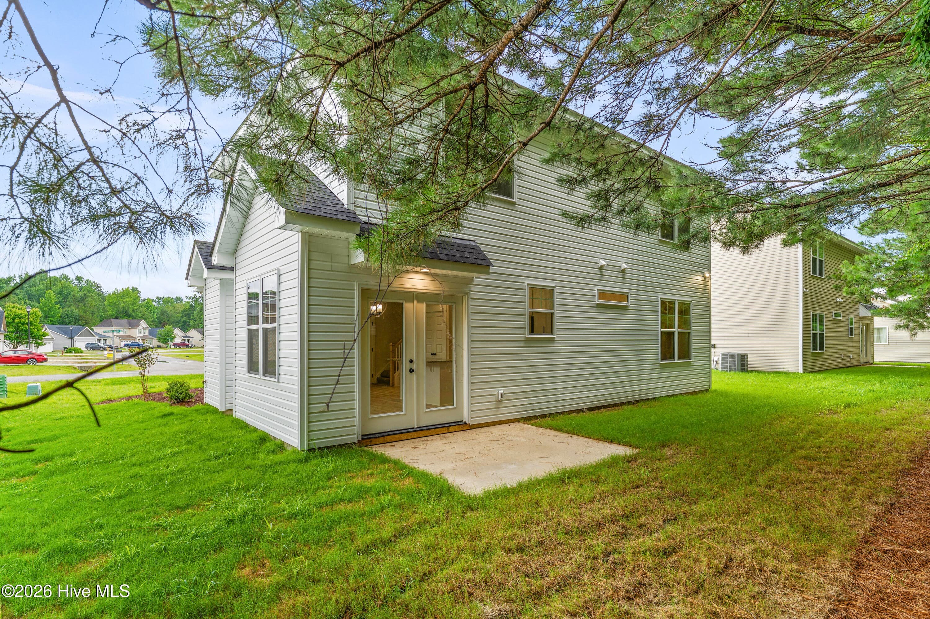 Single Family Residence at 445 Peregrine Ridge Drive, New Bern, NC 28560, photo 62 of 79