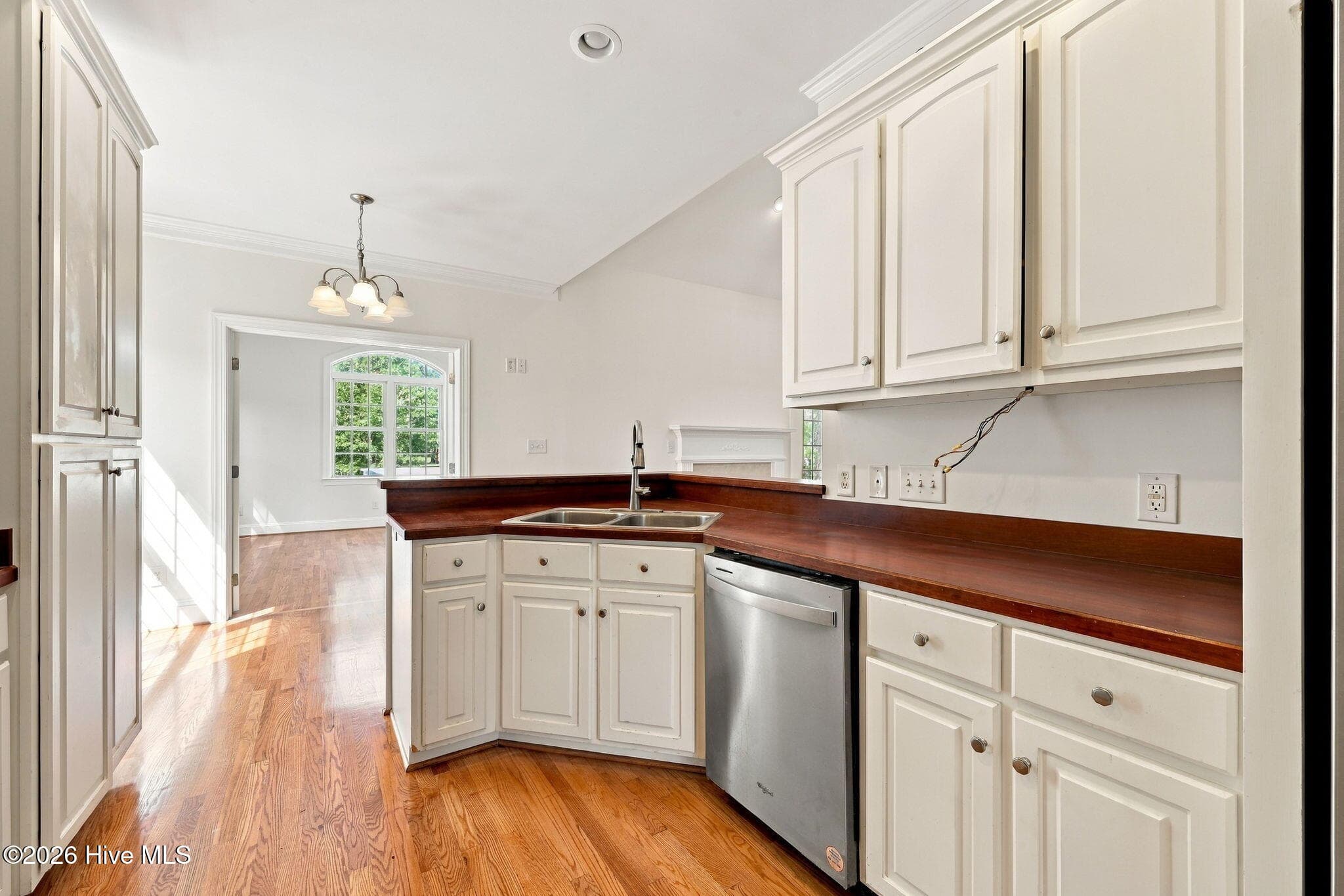 Single Family Residence at 1503 Caracara Drive, New Bern, NC 28560, photo 13 of 53