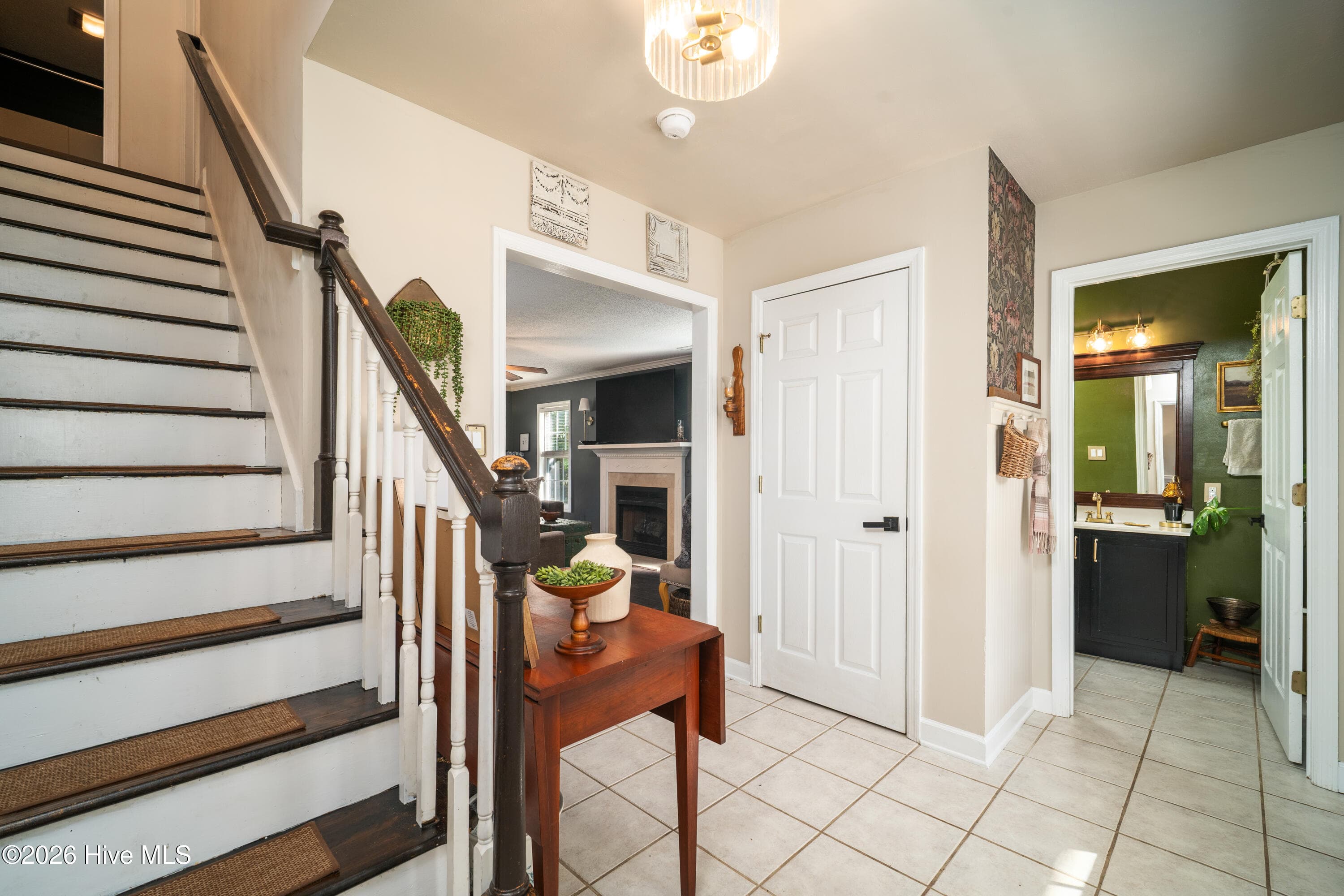 Single Family Residence at 217 English Walnut Drive, Richlands, NC 28574, photo 18 of 41