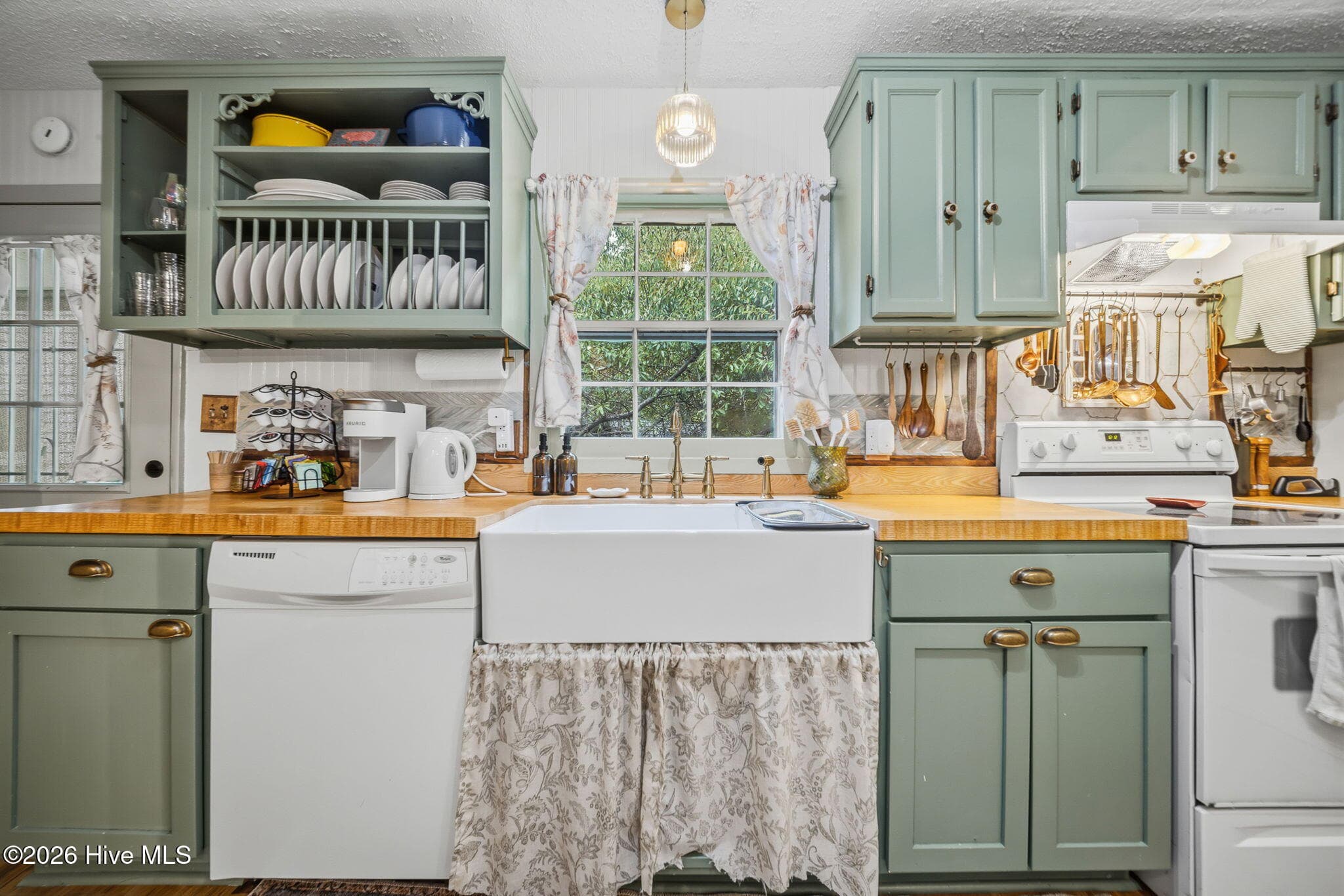 Triplex at 418 Campbell Street, Wilmington, NC 28401, photo 14 of 59