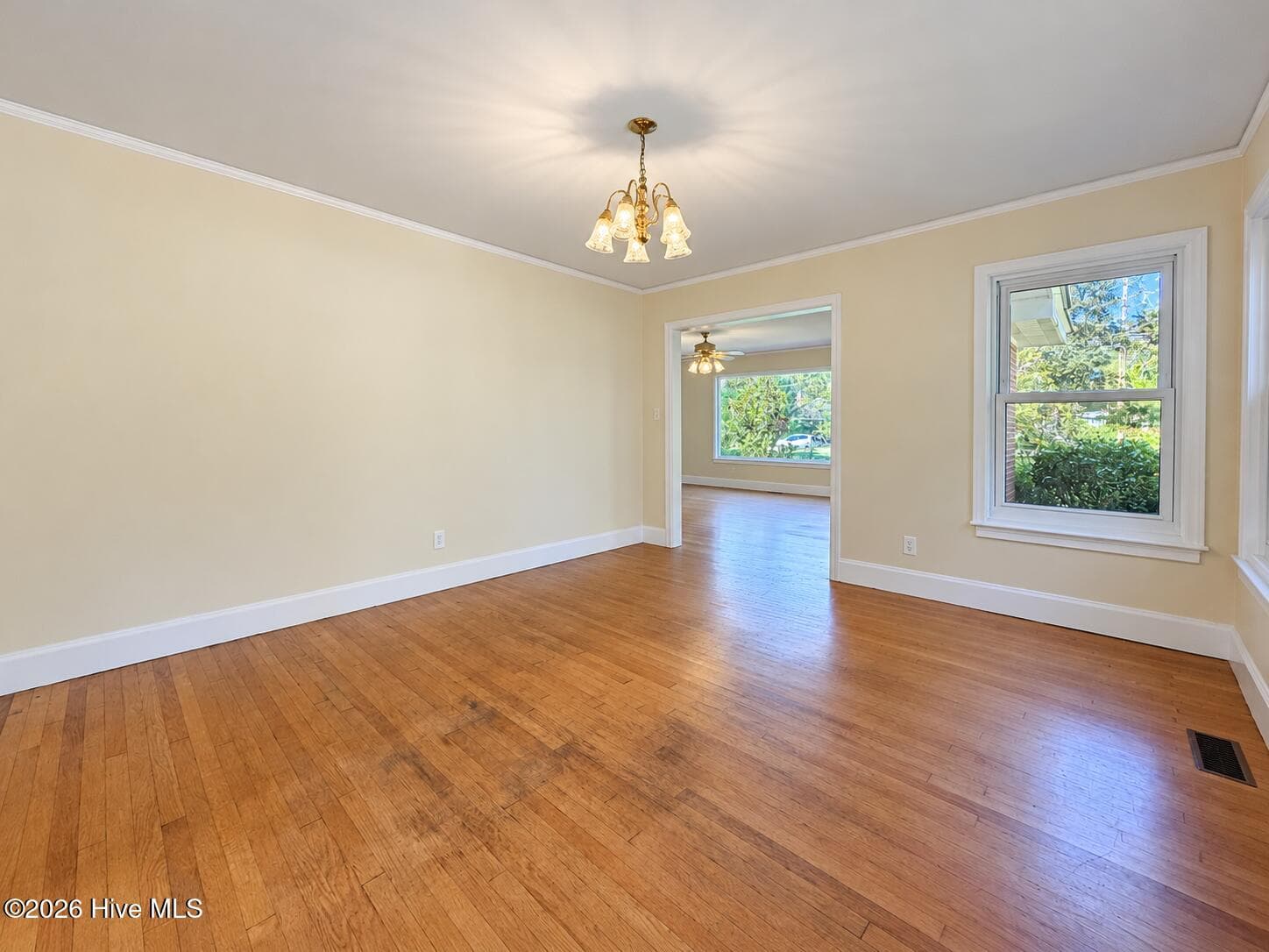 Single Family Residence at 320 Northern Boulevard, Wilmington, NC 28401, photo 16 of 159