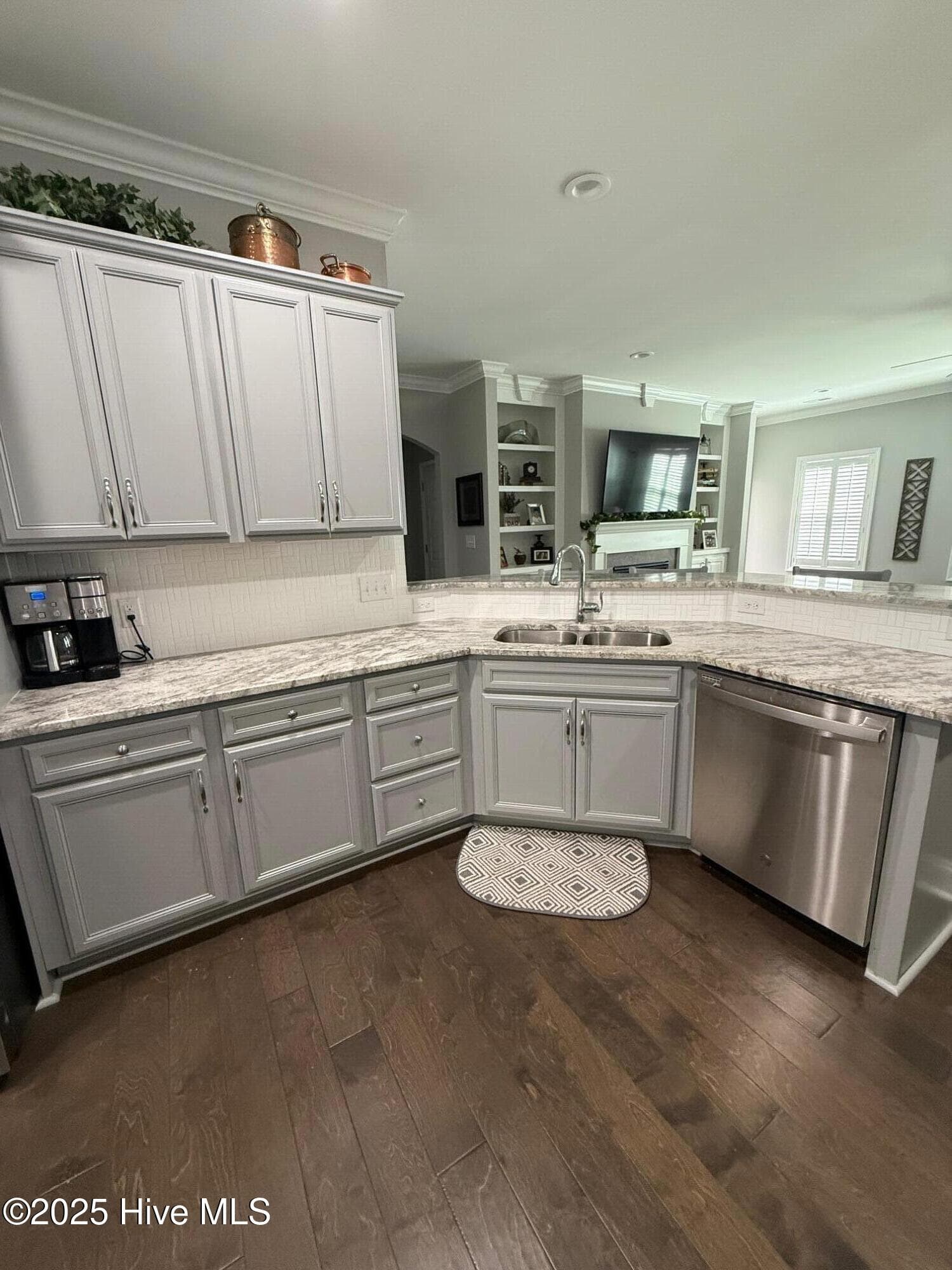 Single Family Residence at 2901 Fernley Court ., High Point, NC 27262, photo 9 of 53