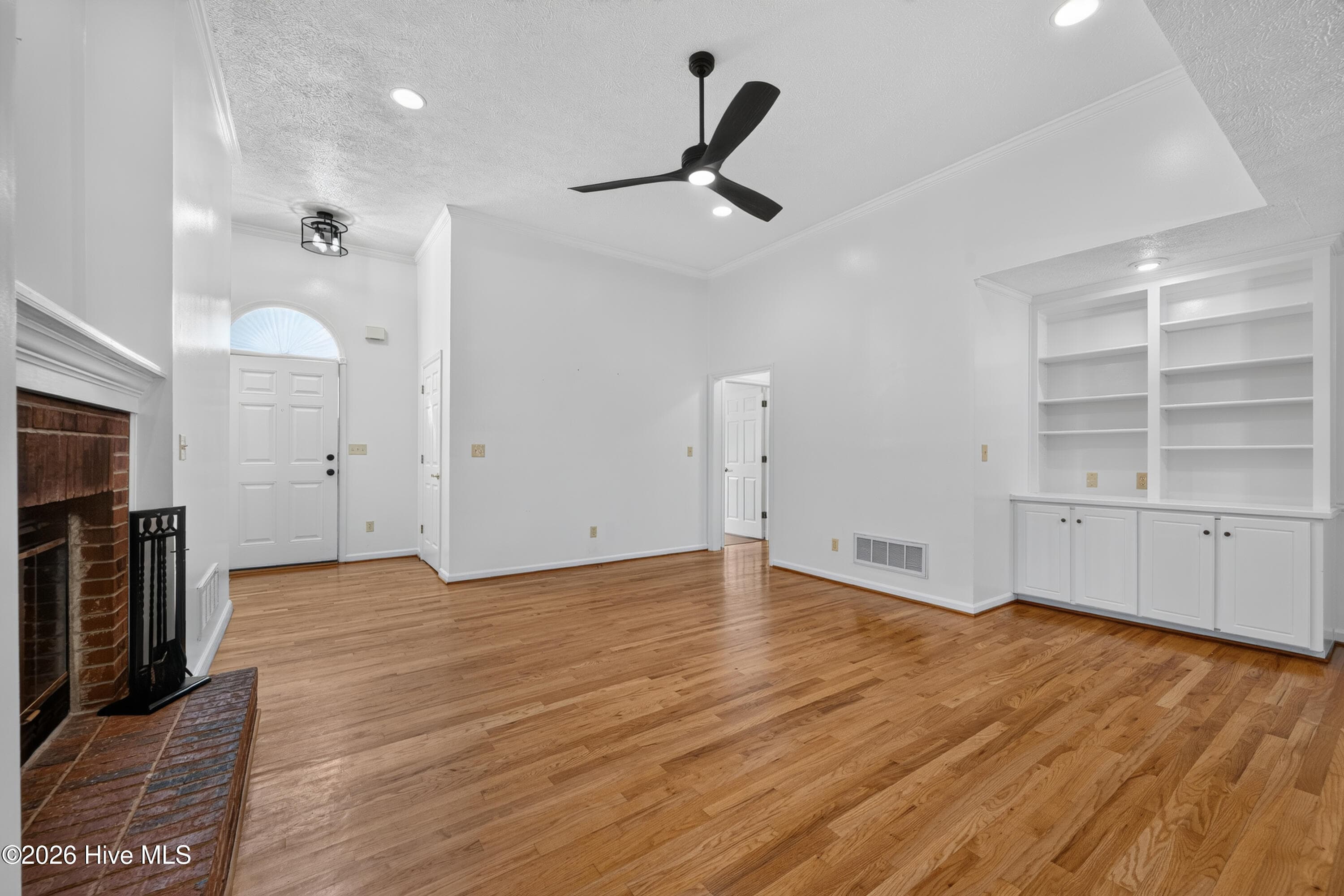 Single Family Residence at 204 Buck Point Court, Aiken, SC 29803, photo 2 of 36