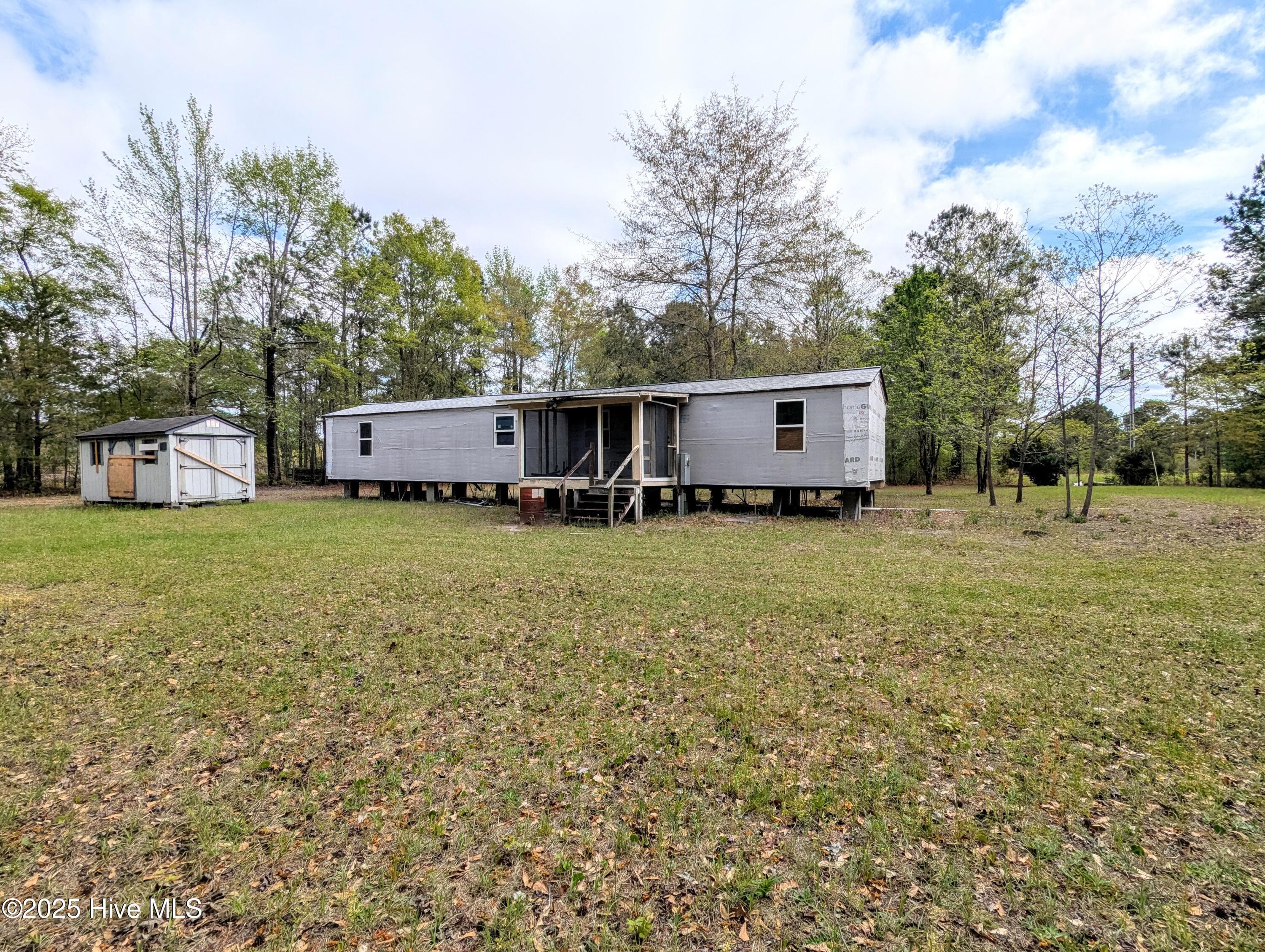 116 Branch Drive, Burgaw, NC 28425