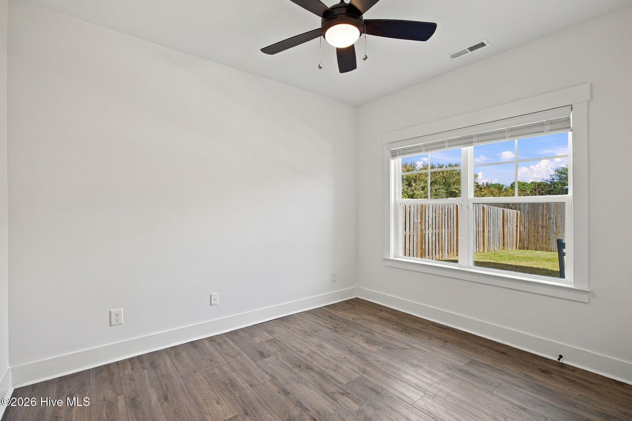Single Family Residence at 1230 Sea Lavender Drive, Wilmington, NC 28403, photo 18 of 43