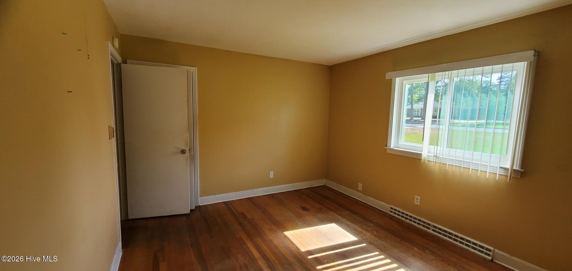 Single Family Residence at 505 Lakeview Drive, Murfreesboro, NC 27855, photo 10 of 20