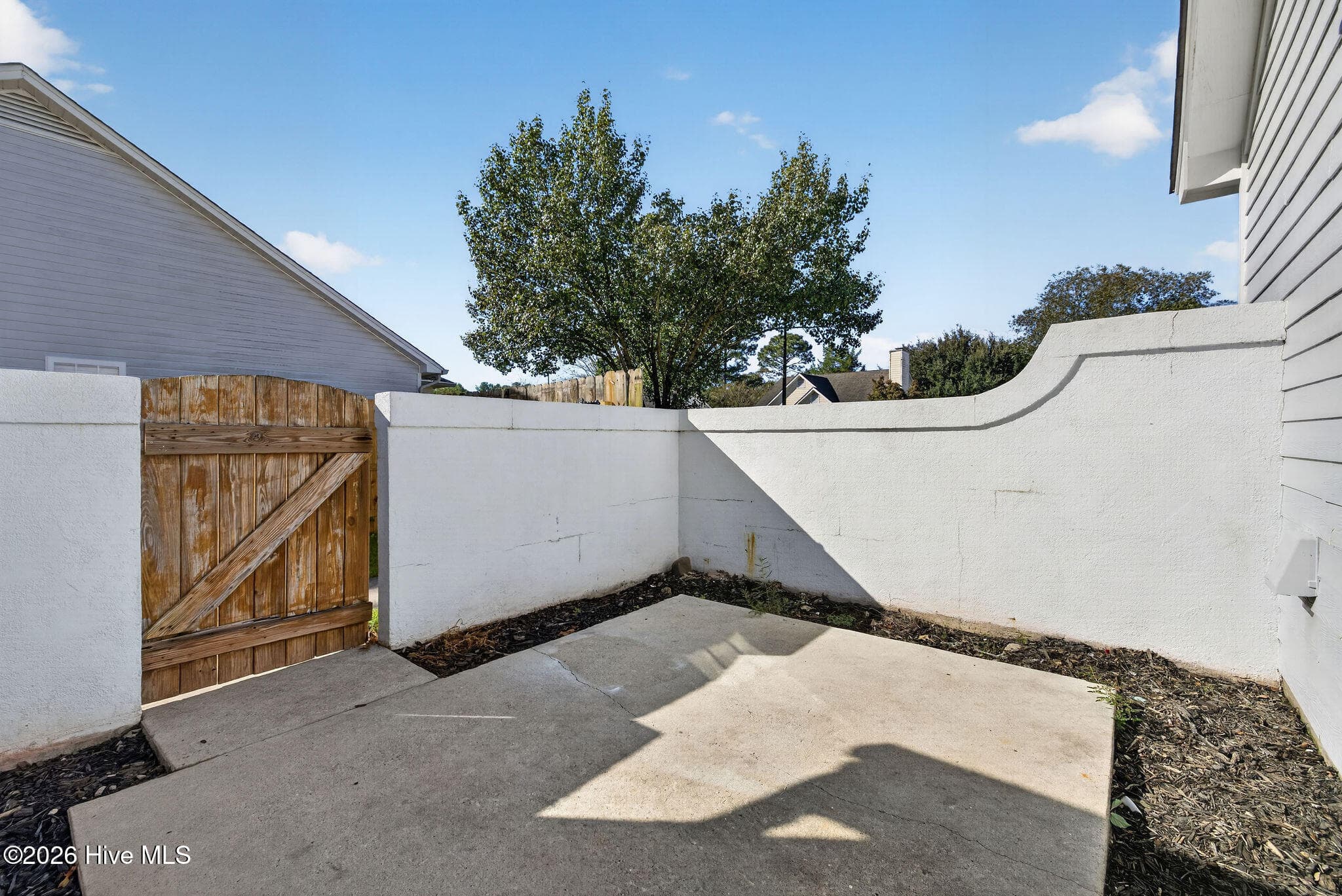Single Family Residence at 609 Bay Blossom Drive, Wilmington, NC 28411, photo 7 of 38