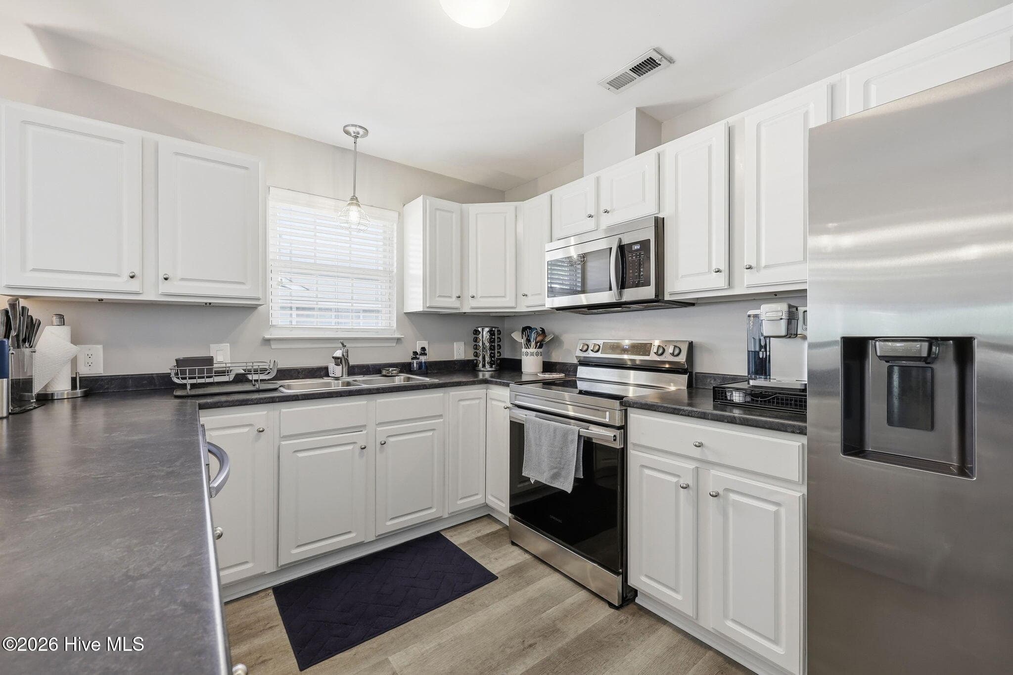 Condominium at 2412 King Richard Court H, Greenville, NC 27858, photo 8 of 37