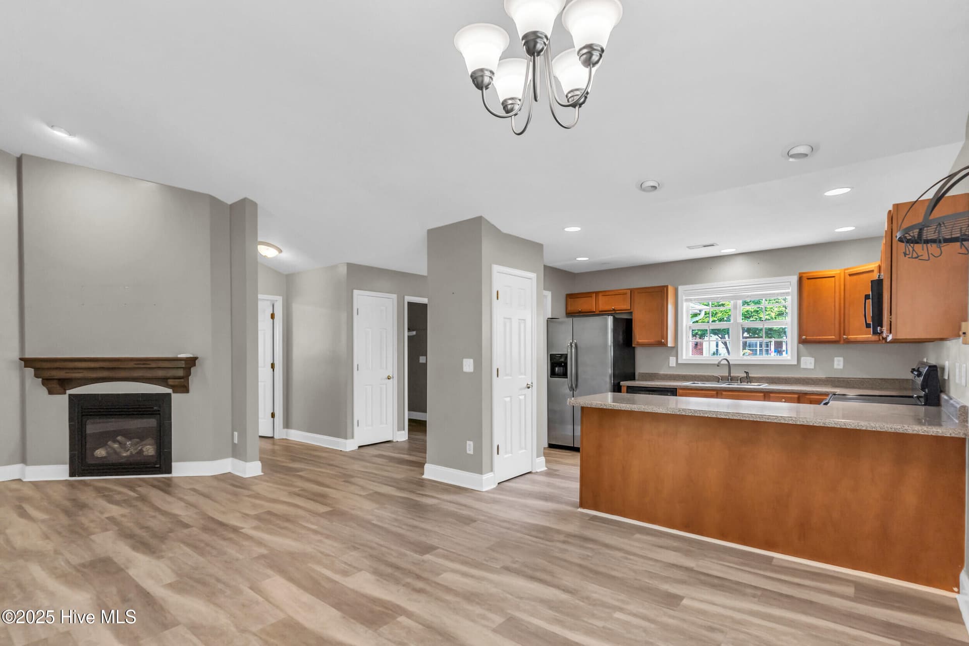 Single Family Residence at 7826 Chip Shot Way, Wilmington, NC 28412