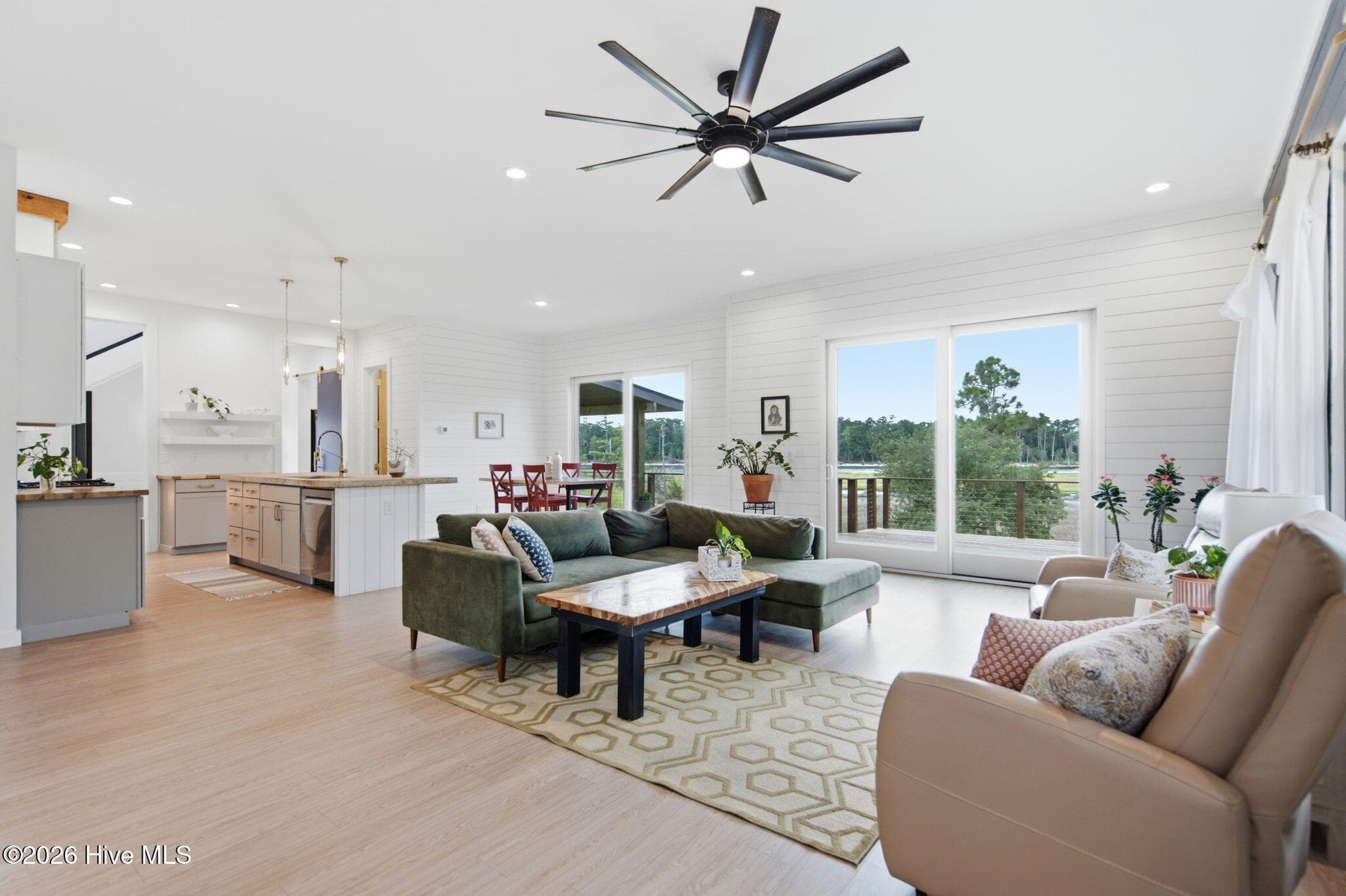 Single Family Residence at 9202 River Road, Wilmington, NC 28412, photo 11 of 77